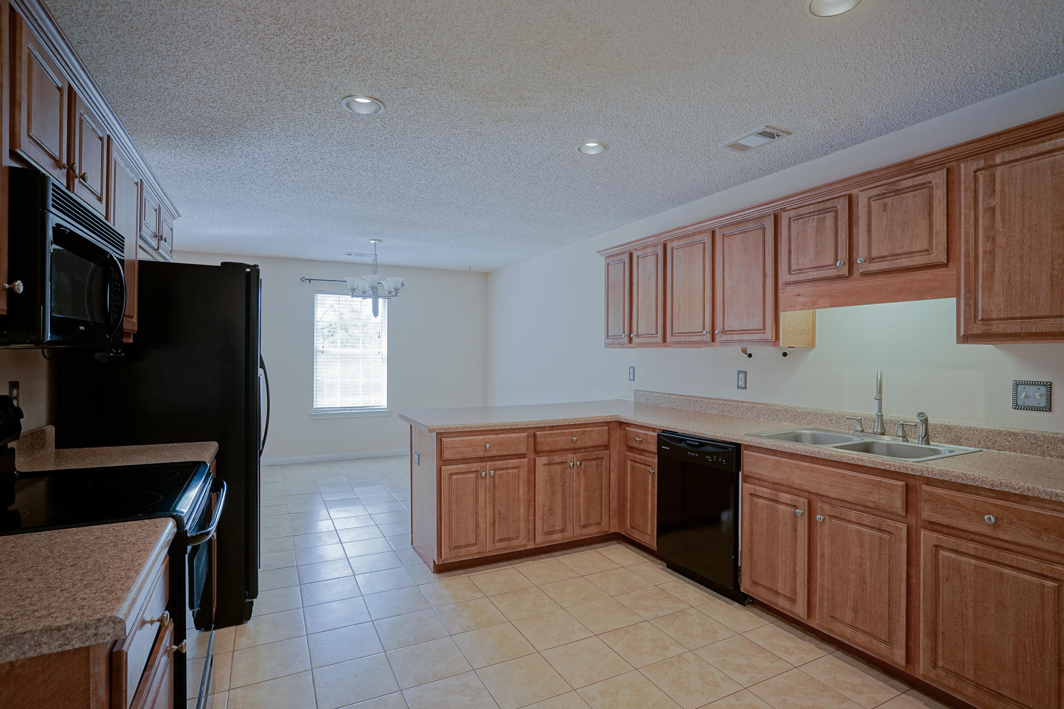 FAIRCHILD ESTATES - Residential