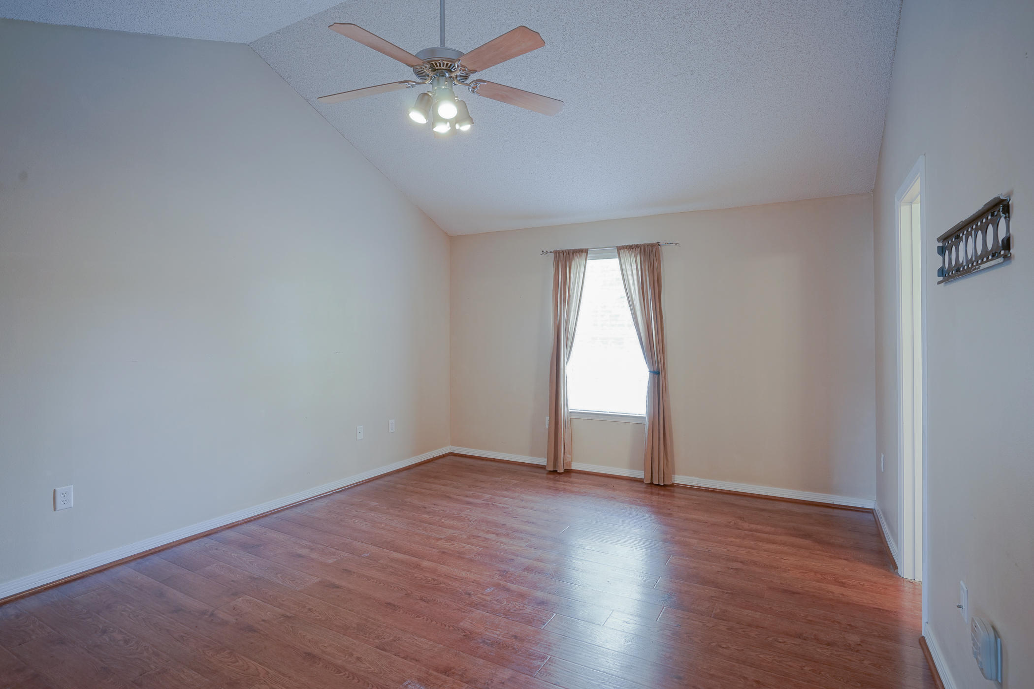 FAIRCHILD ESTATES - Residential