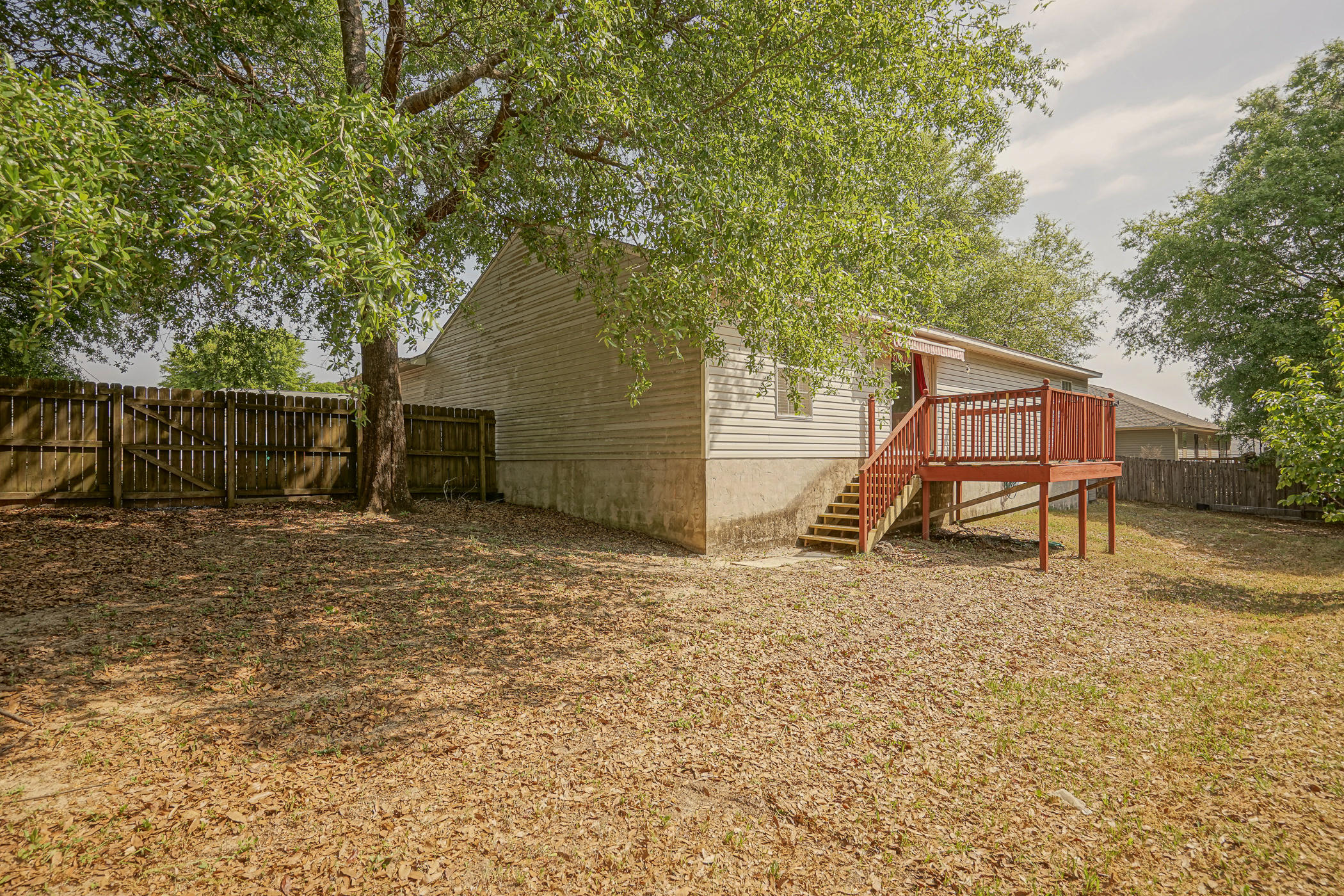 FAIRCHILD ESTATES - Residential