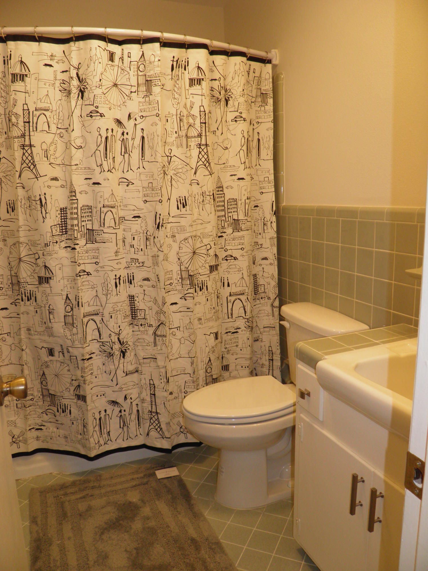 COLONY ESTATES - Residential Lease