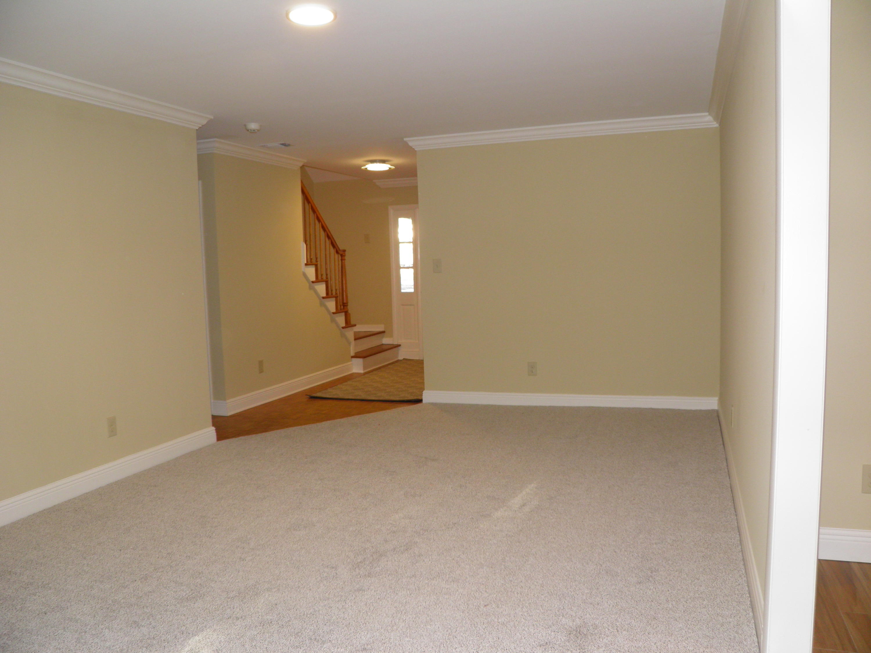 COLONY ESTATES - Residential Lease