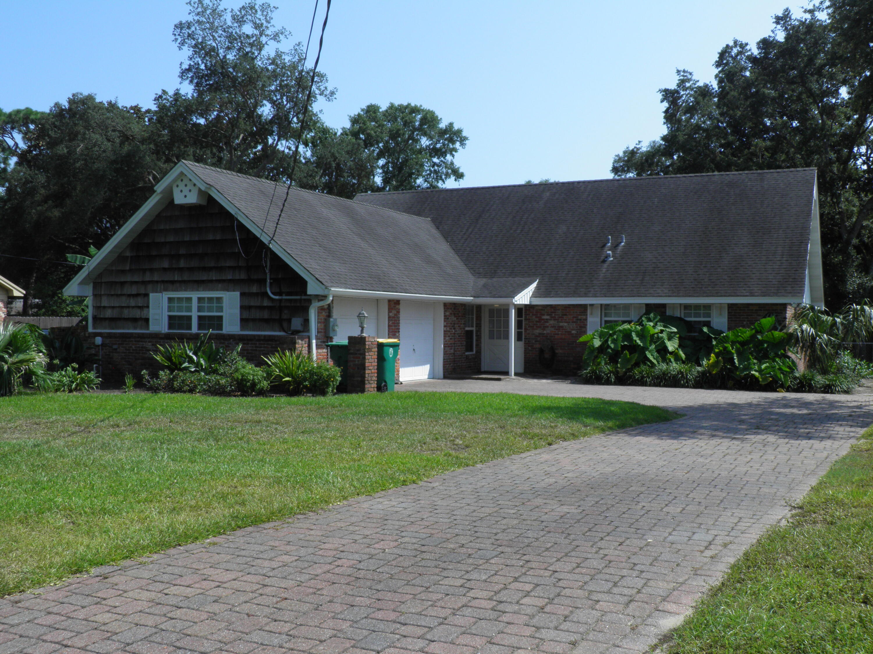 COLONY ESTATES - Residential Lease