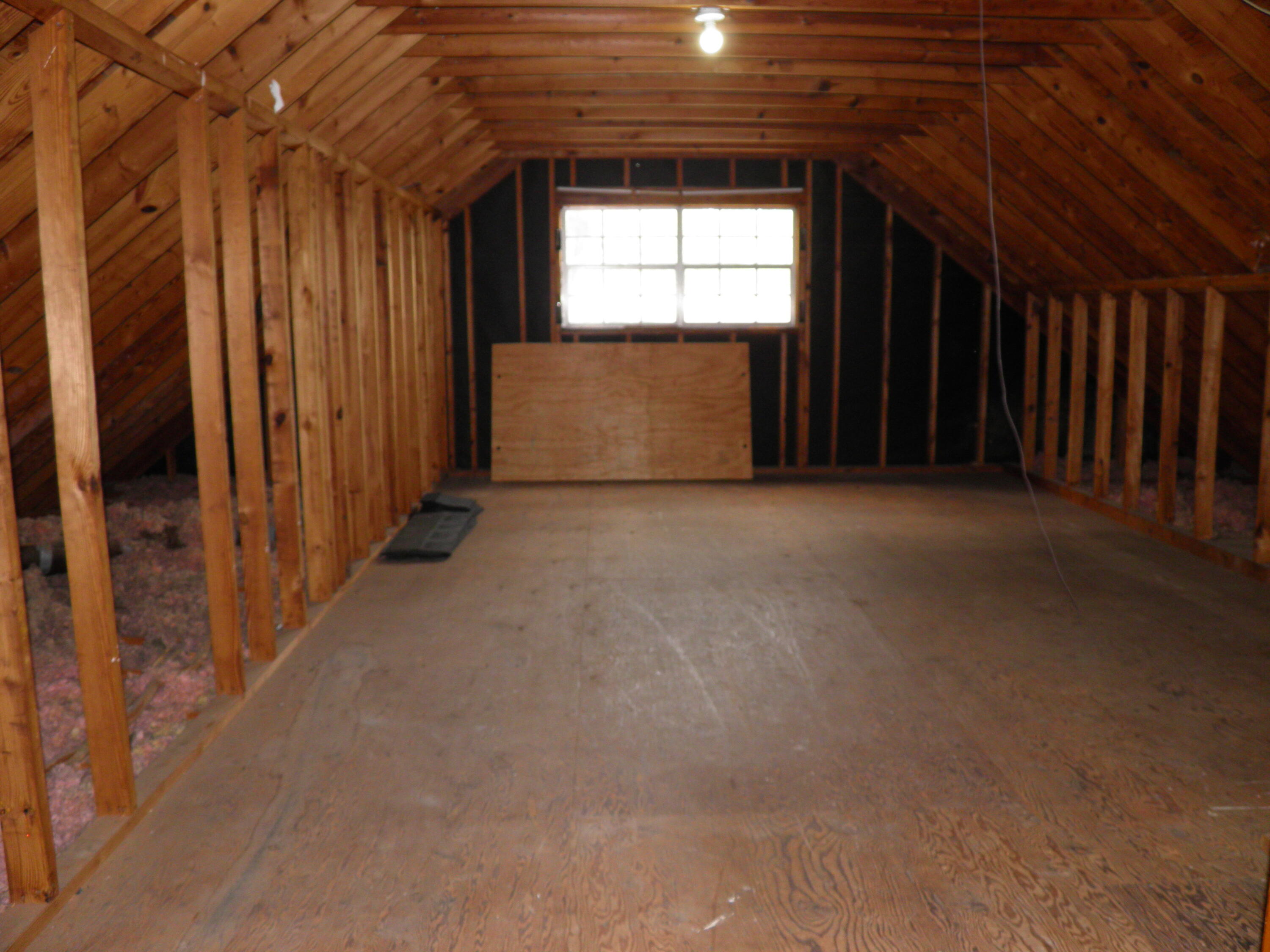 COLONY ESTATES - Residential Lease