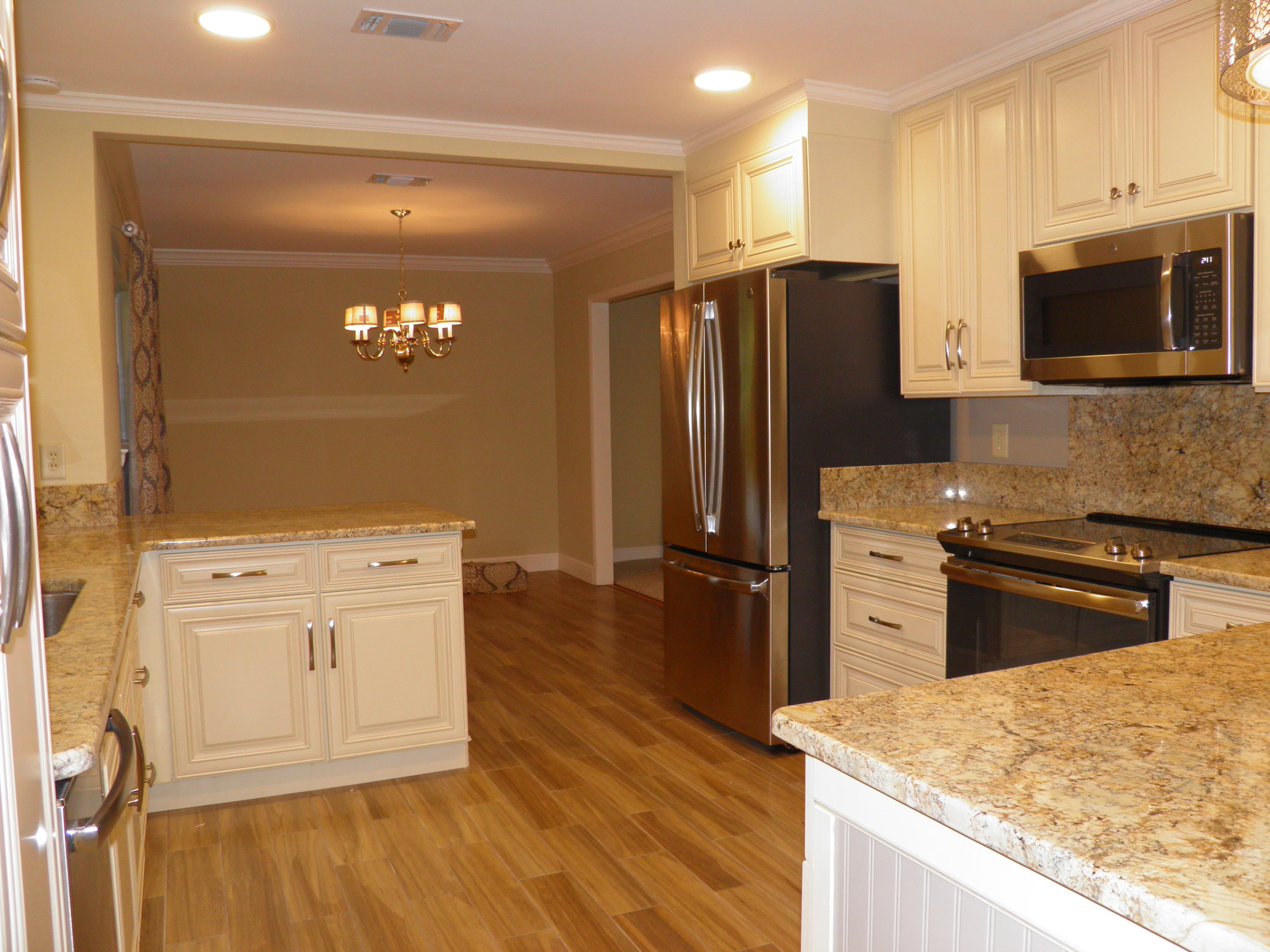 COLONY ESTATES - Residential Lease