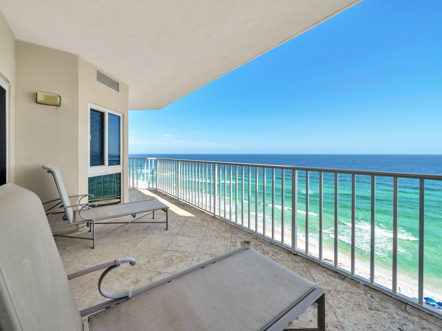 HOLIDAY ISLE TOWERS CONDO - Residential