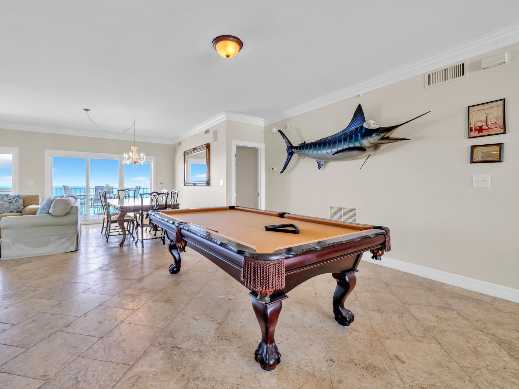 HOLIDAY ISLE TOWERS CONDO - Residential