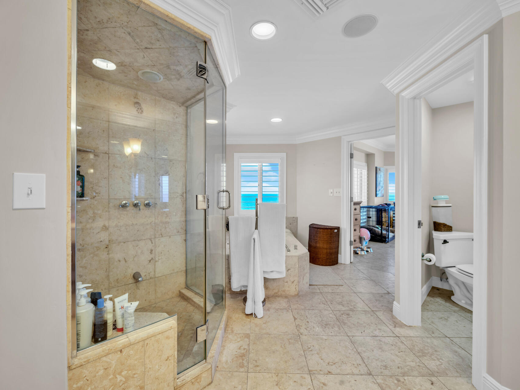 HOLIDAY ISLE TOWERS CONDO - Residential
