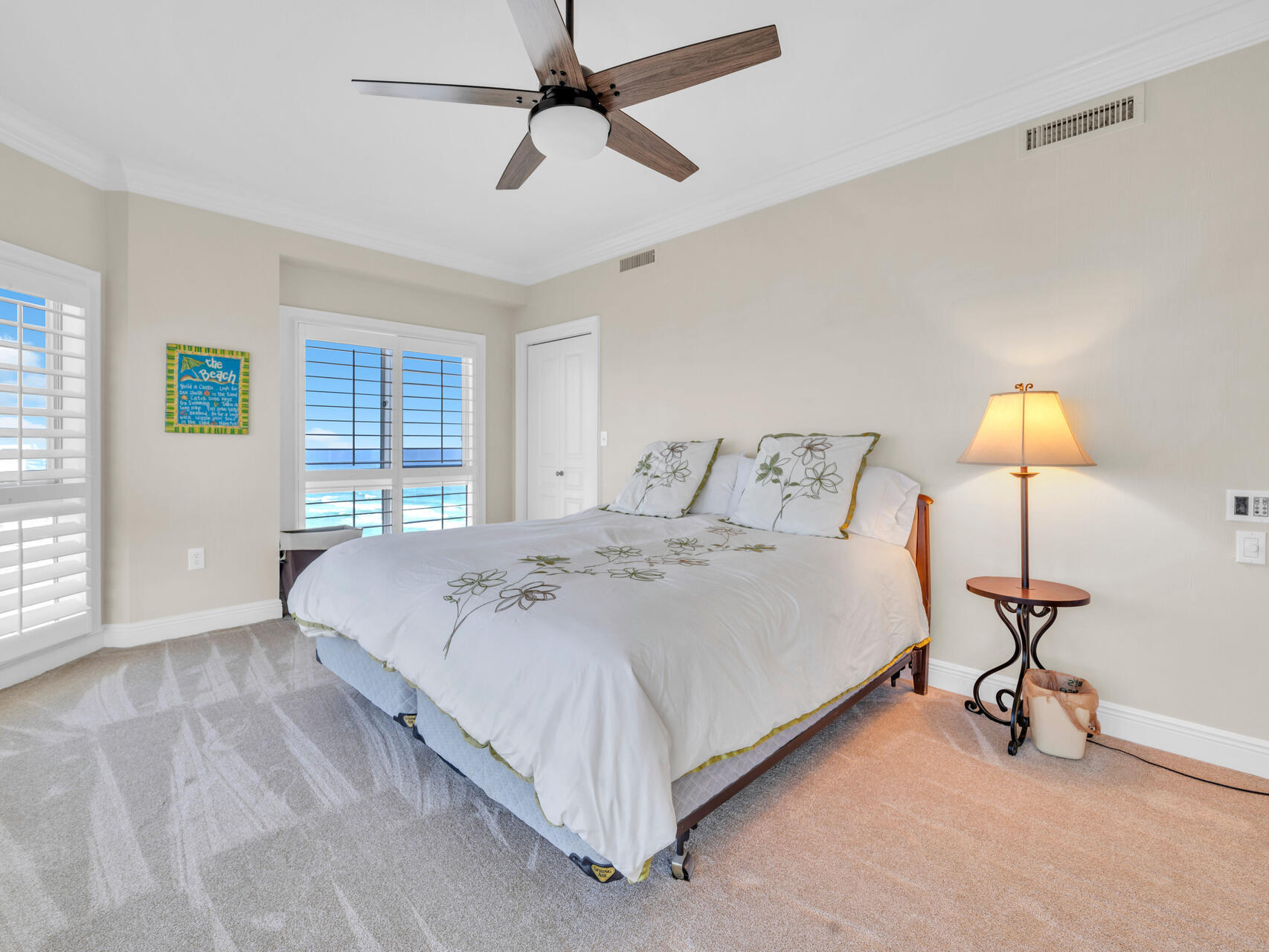 HOLIDAY ISLE TOWERS CONDO - Residential