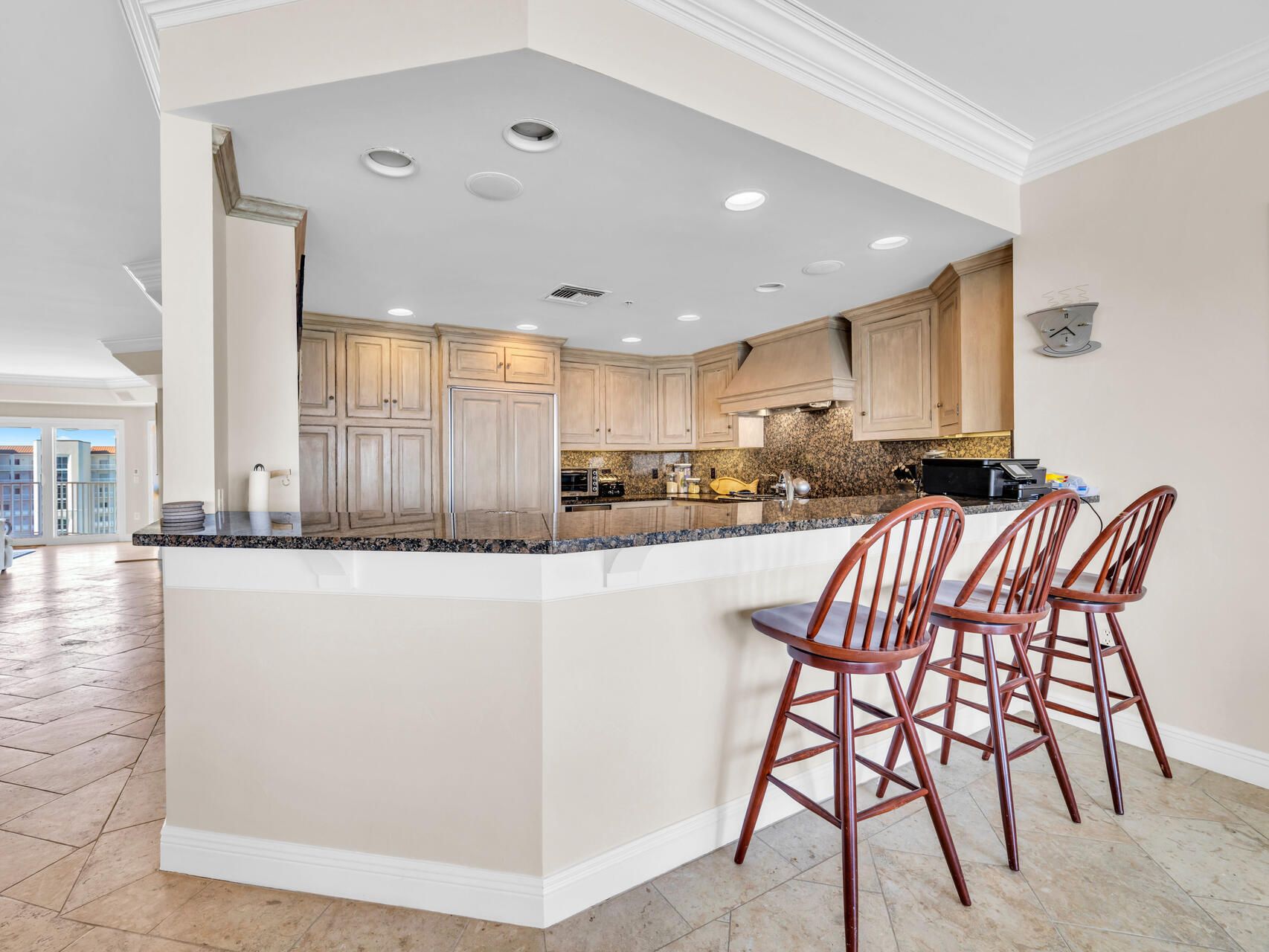 HOLIDAY ISLE TOWERS CONDO - Residential