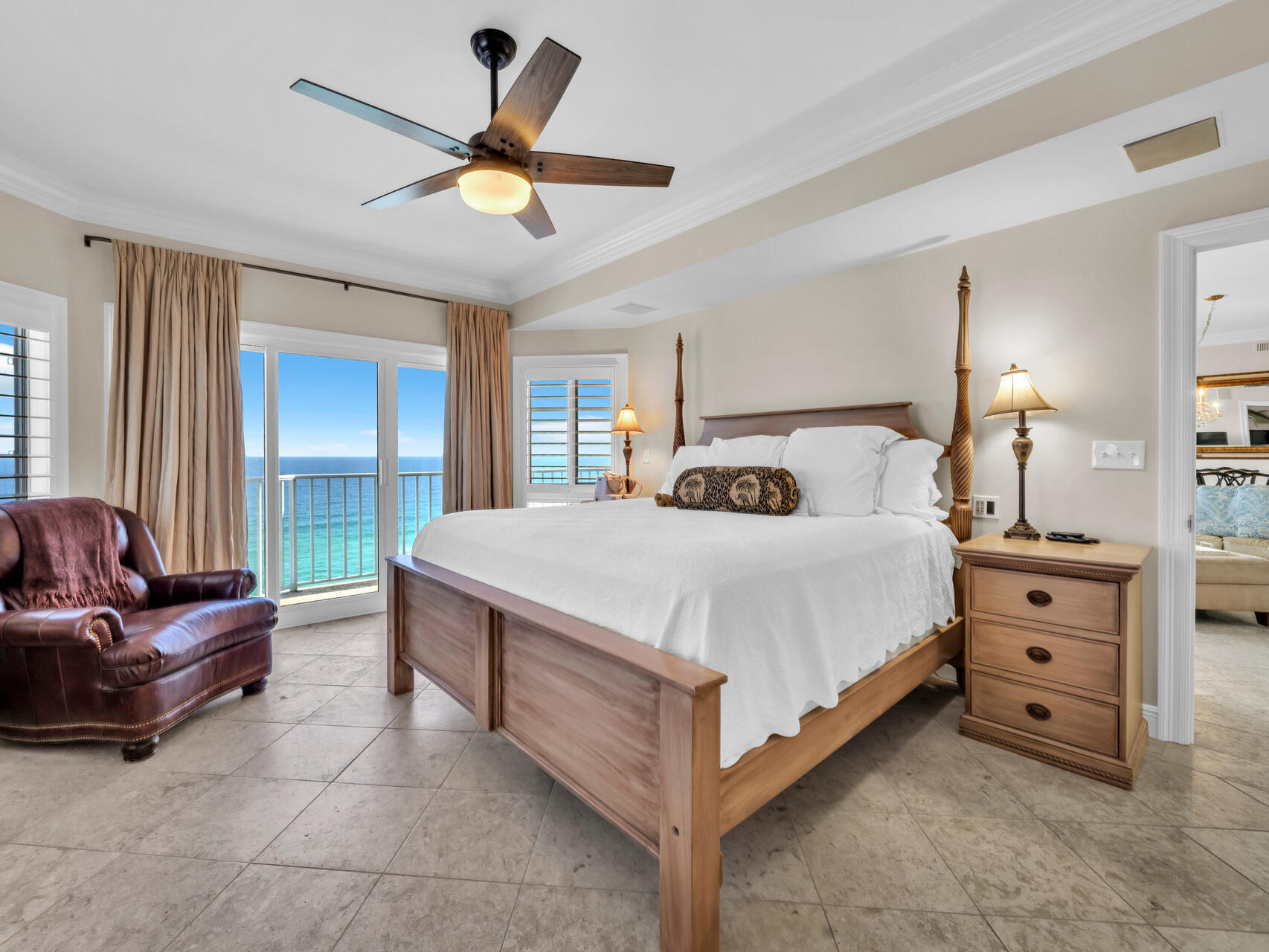 HOLIDAY ISLE TOWERS CONDO - Residential
