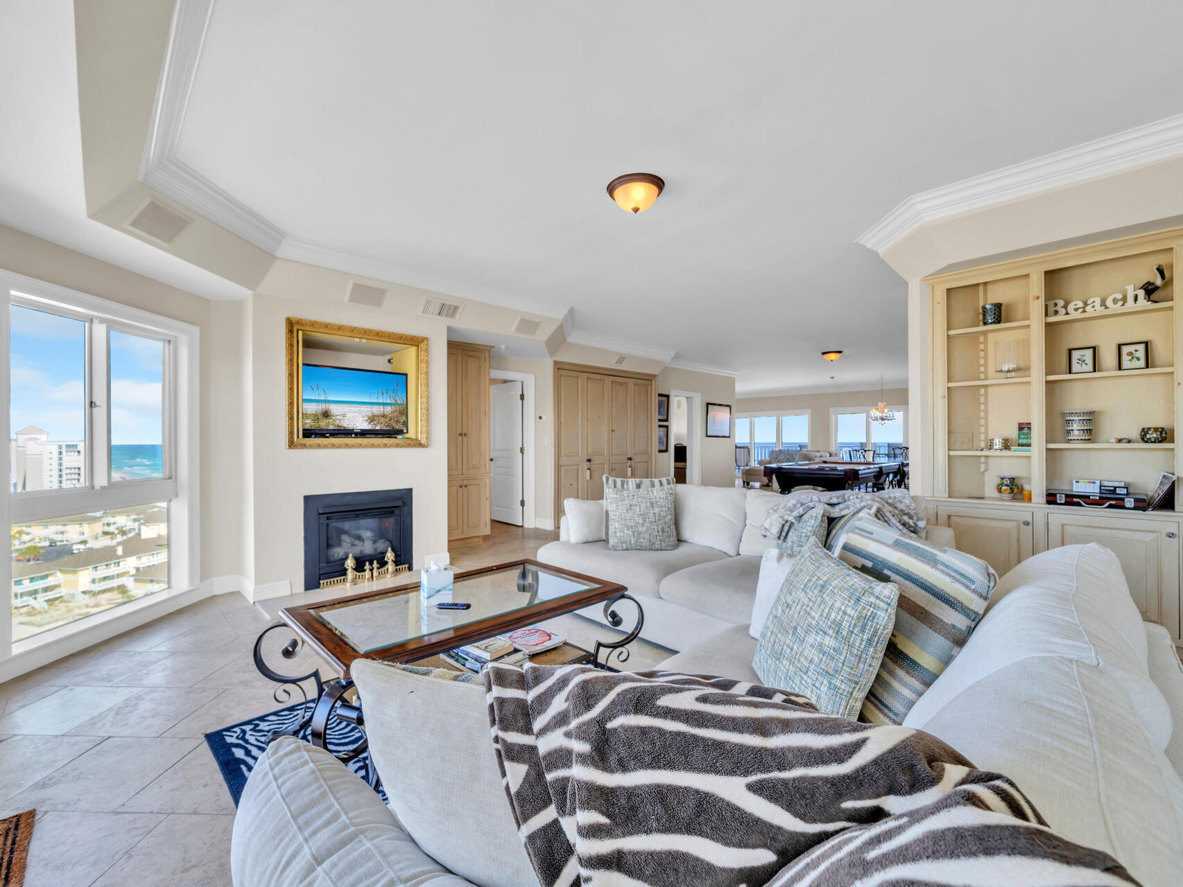 HOLIDAY ISLE TOWERS CONDO - Residential