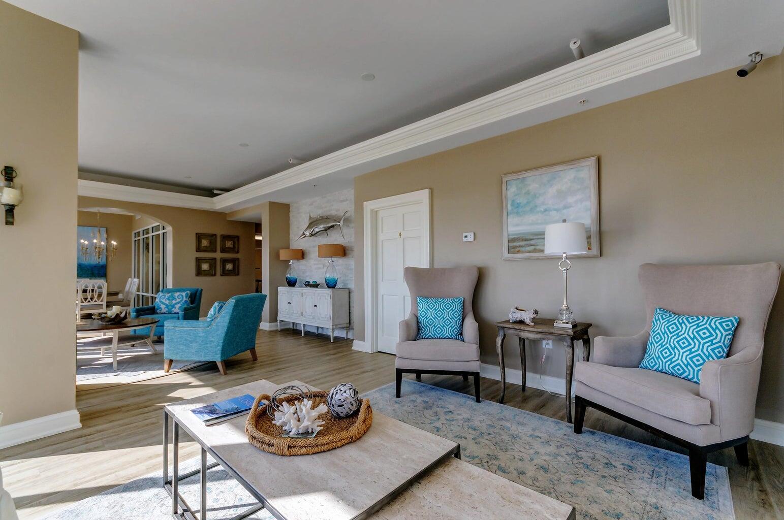 HOLIDAY ISLE TOWERS CONDO - Residential