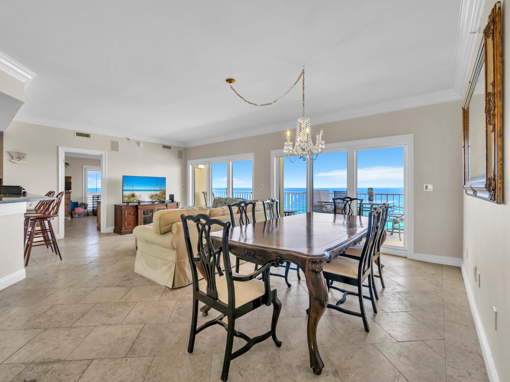 HOLIDAY ISLE TOWERS CONDO - Residential