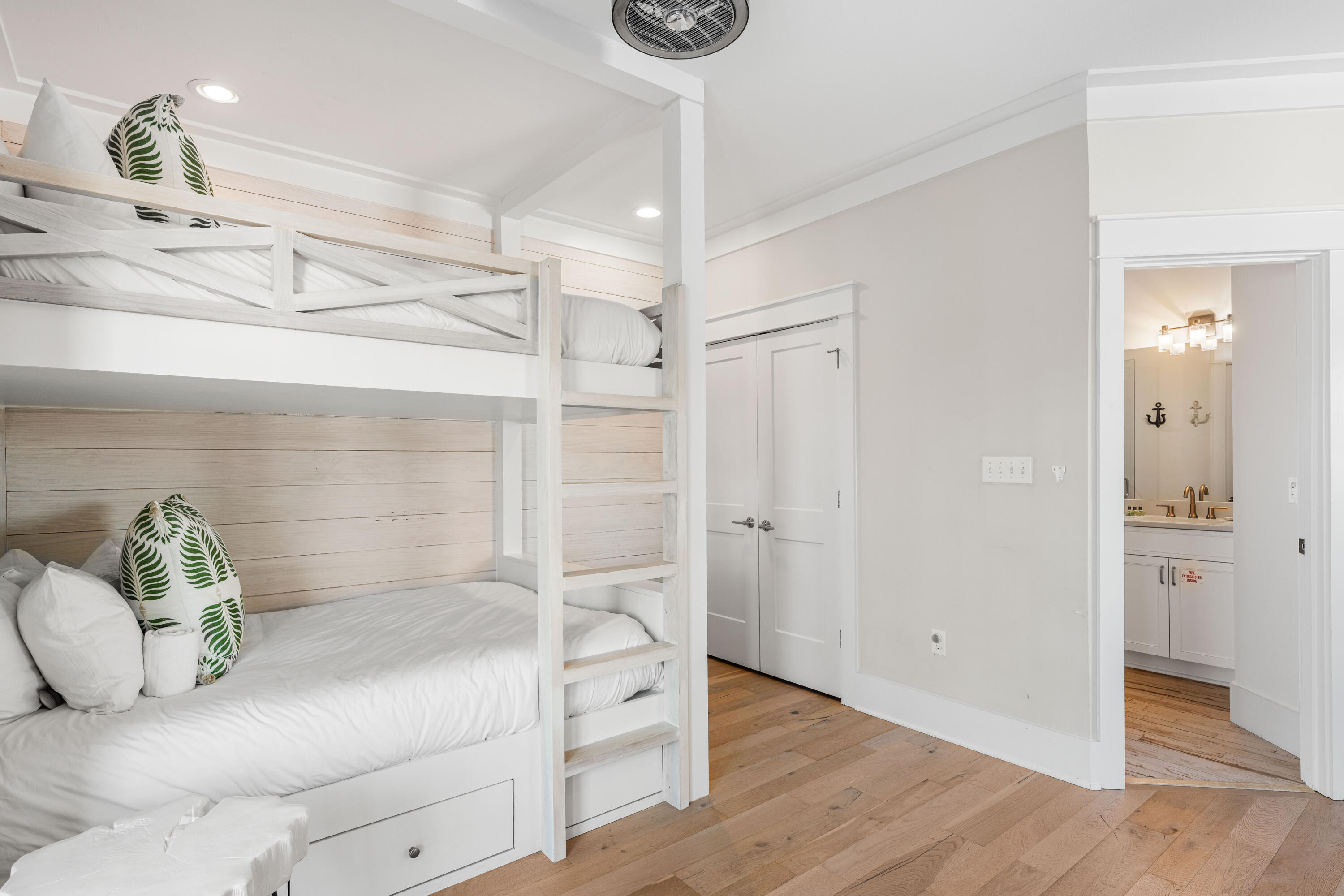 SEACREST - Residential