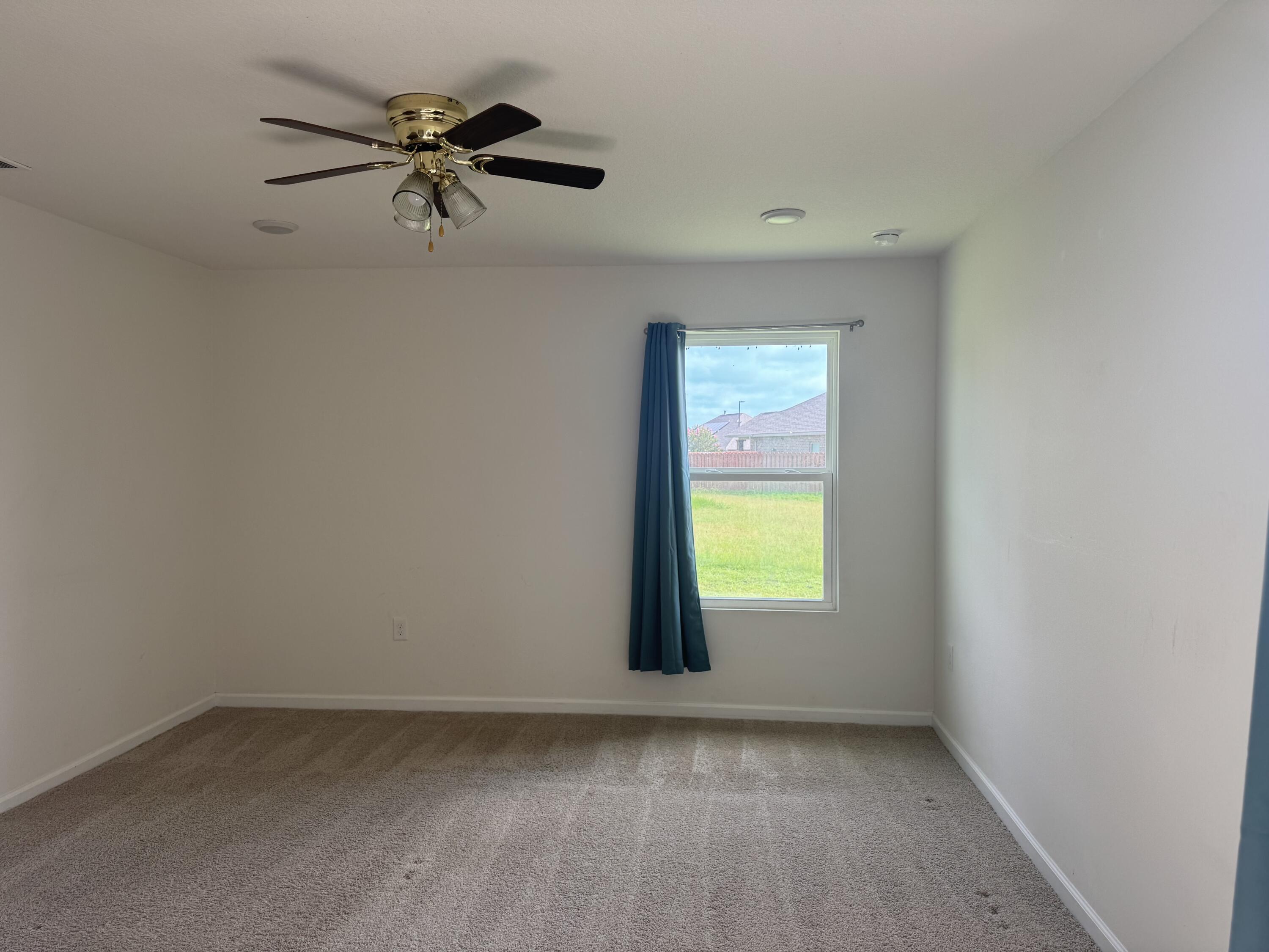 Redstone Commons - Residential Lease