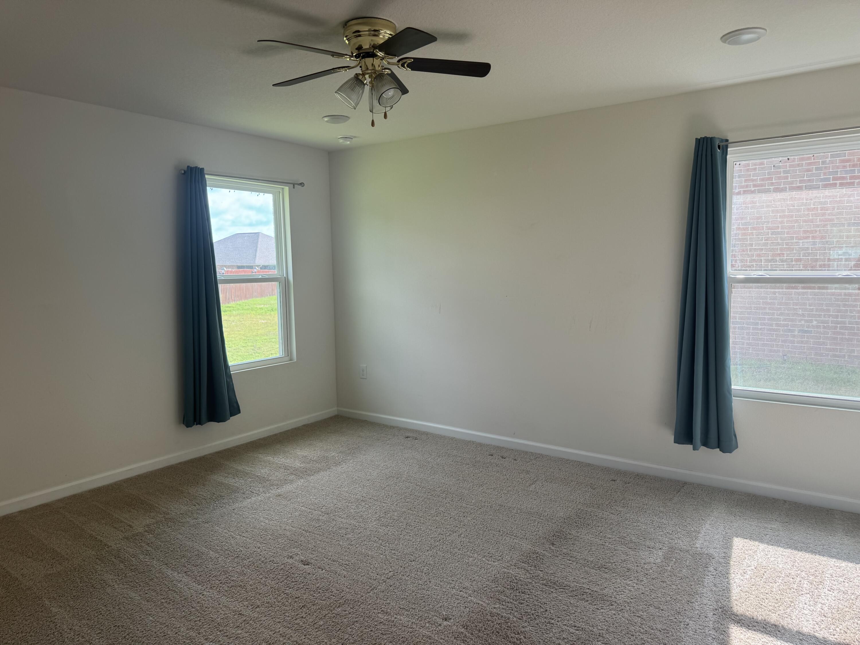 Redstone Commons - Residential Lease