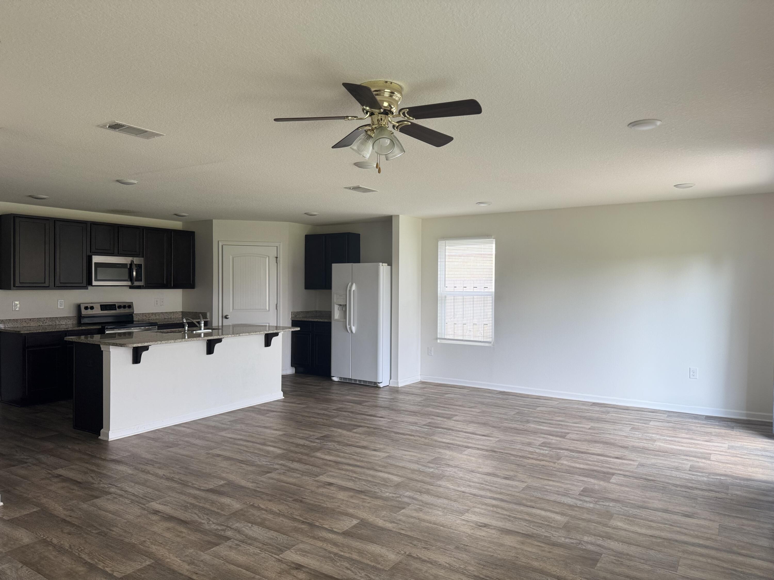 Redstone Commons - Residential Lease