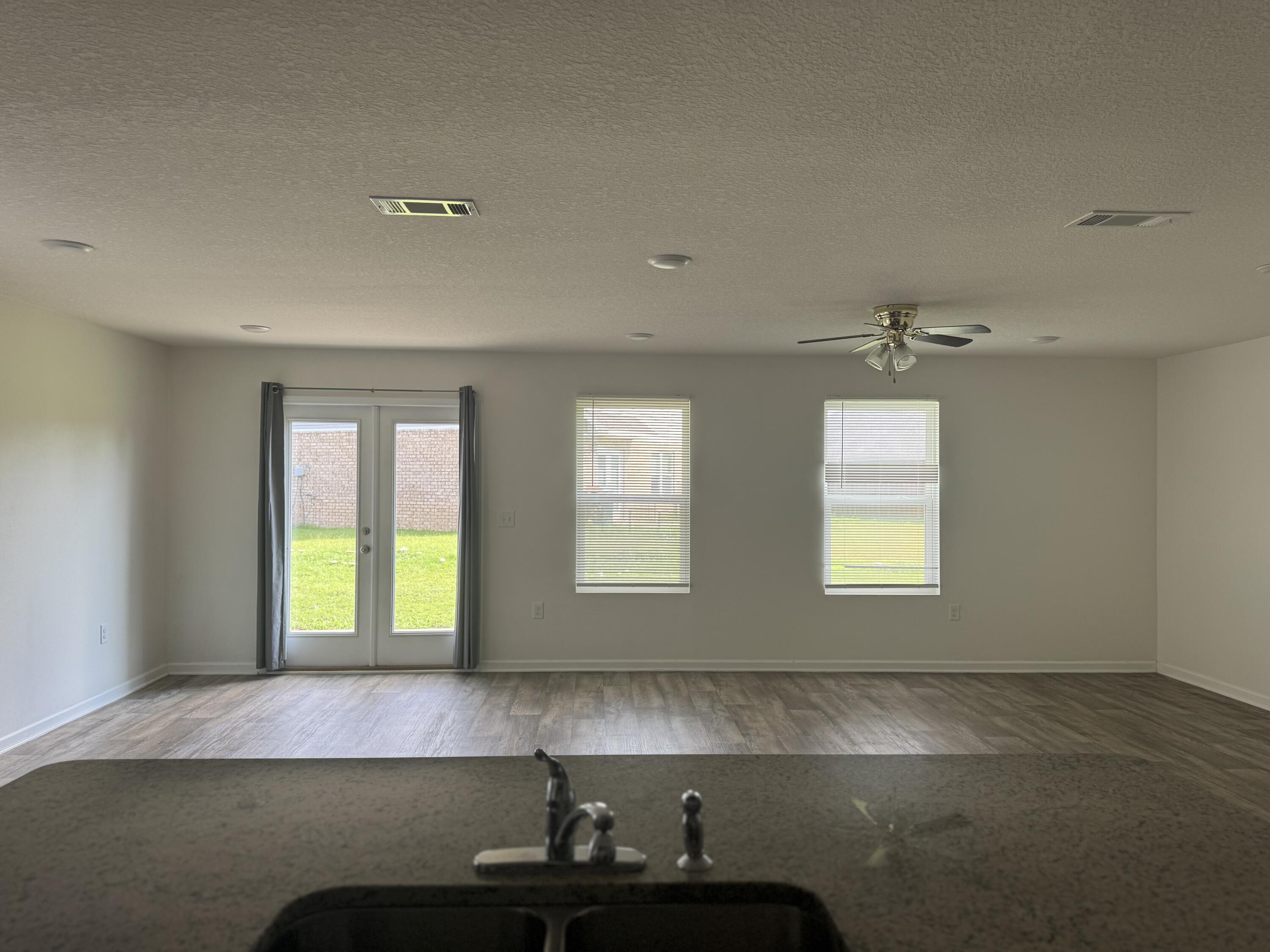 Redstone Commons - Residential Lease