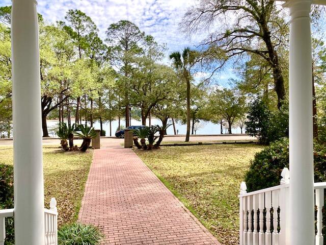 TOWN OF DEFUNIAK SPRINGS - Residential