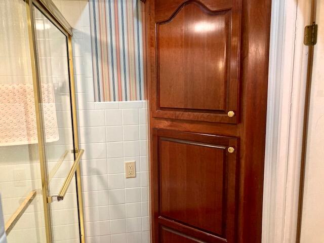 TOWN OF DEFUNIAK SPRINGS - Residential