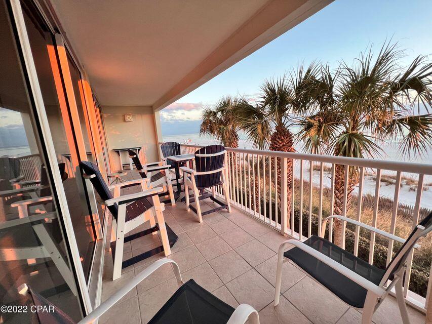 MAJESTIC BEACH TOWERS I - Residential