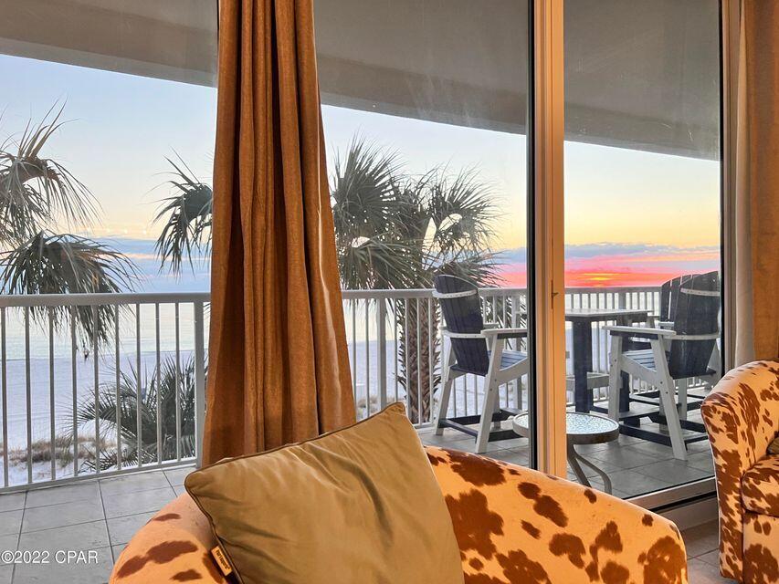 MAJESTIC BEACH TOWERS I - Residential