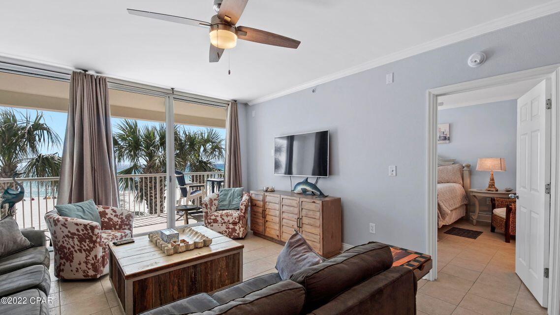 MAJESTIC BEACH TOWERS I - Residential