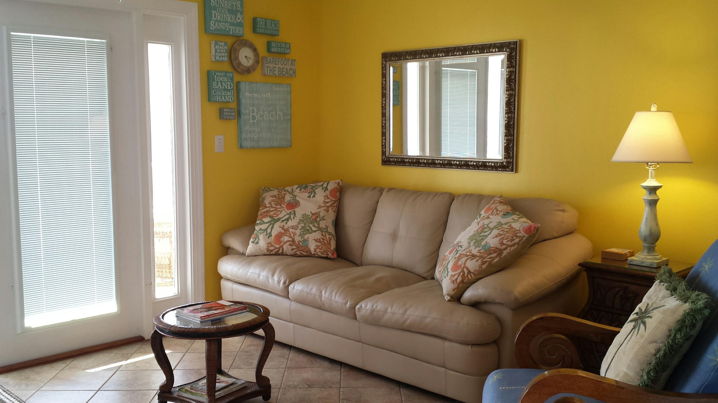 SUMMERSPELL CONDO - Residential