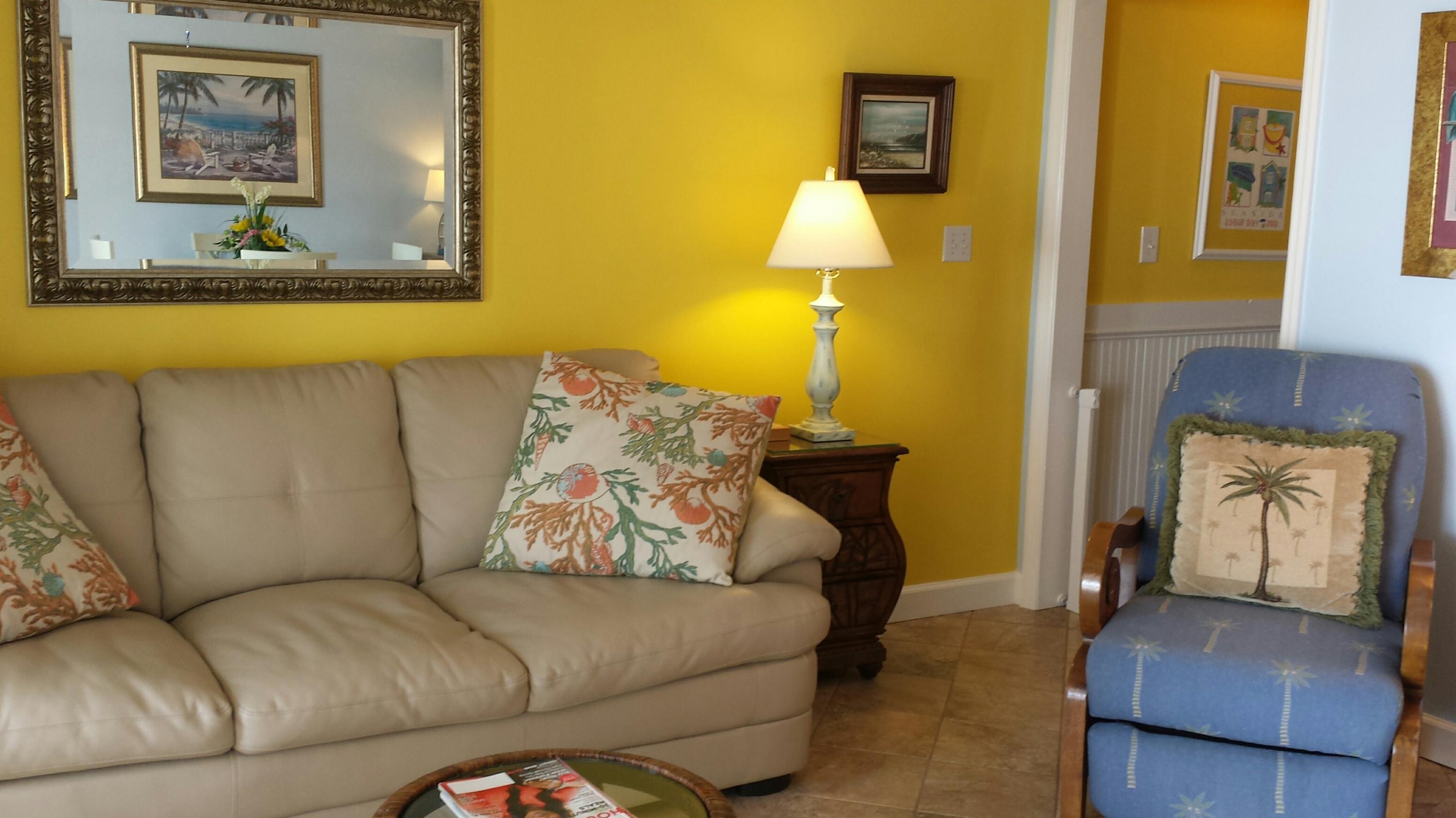 SUMMERSPELL CONDO - Residential