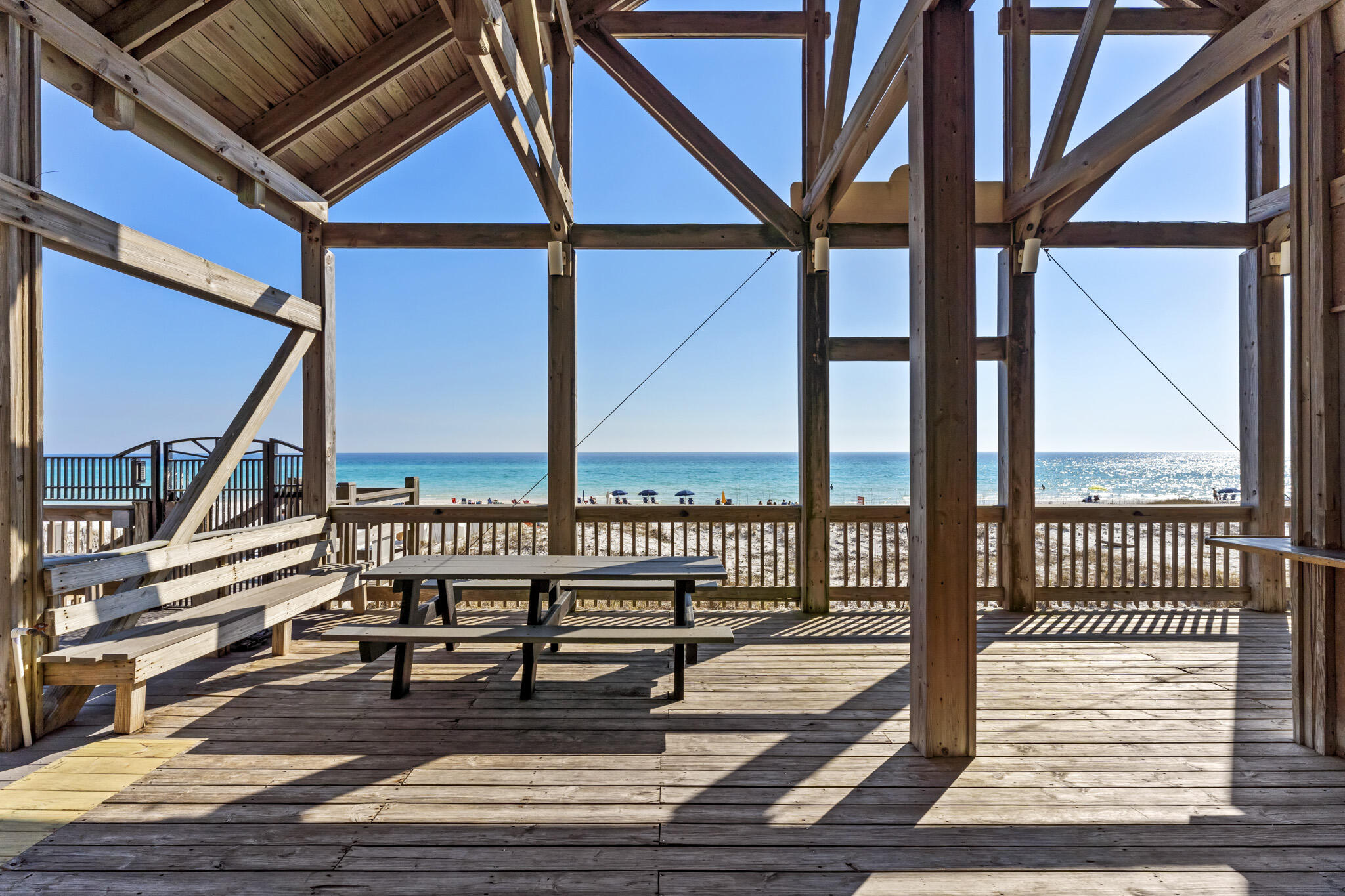 EMERALD SHORES - Residential Lease