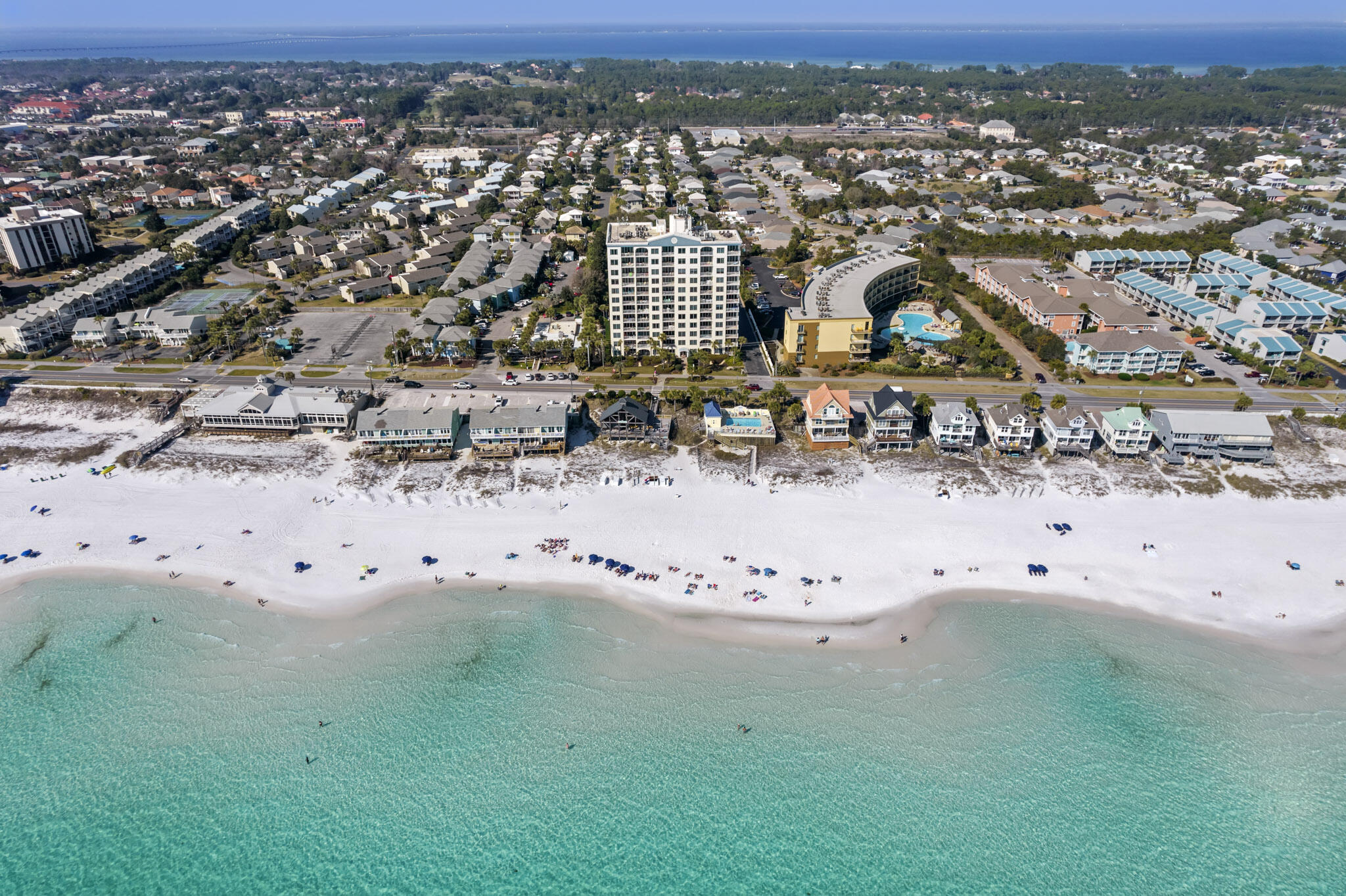 EMERALD SHORES - Residential Lease