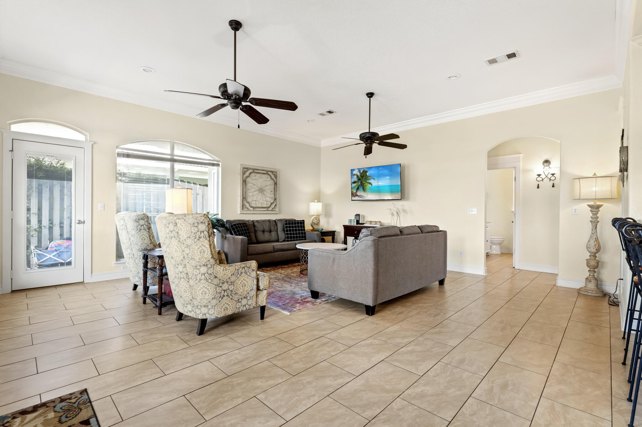 EMERALD SHORES - Residential Lease