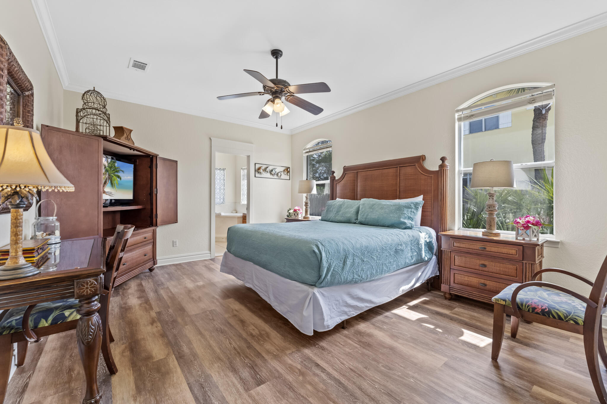 EMERALD SHORES - Residential Lease