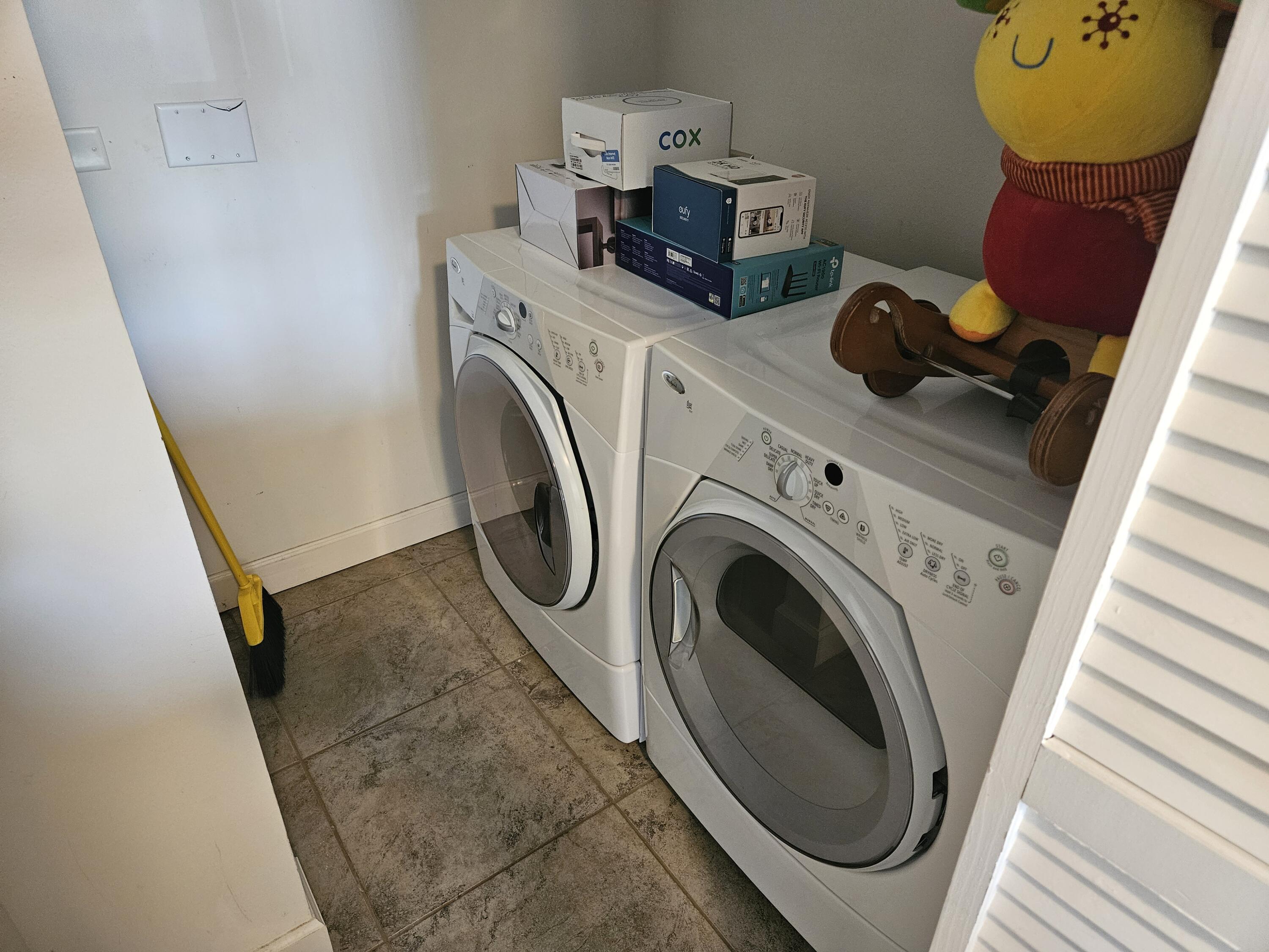 SHAY LIN T/H - Residential Lease