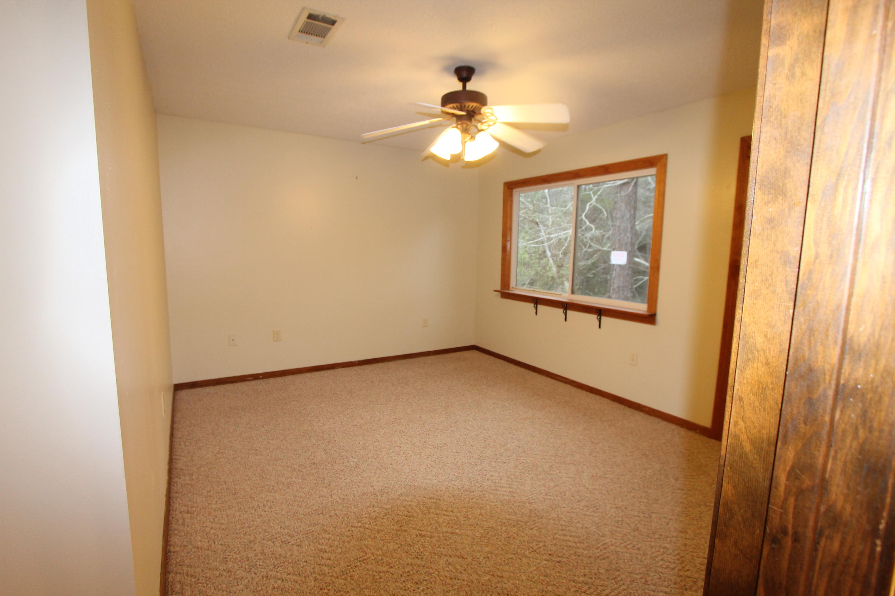 CRYSTAL LAKE ESTATES - Residential
