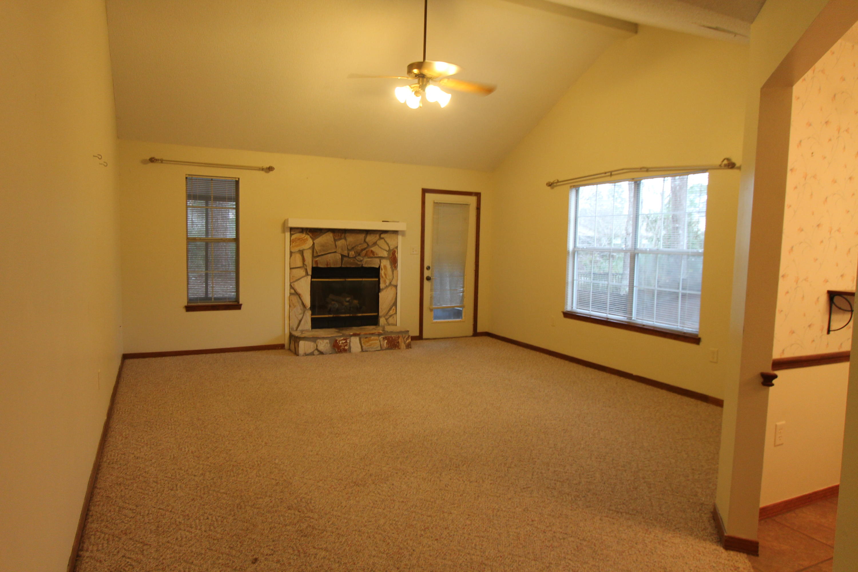CRYSTAL LAKE ESTATES - Residential