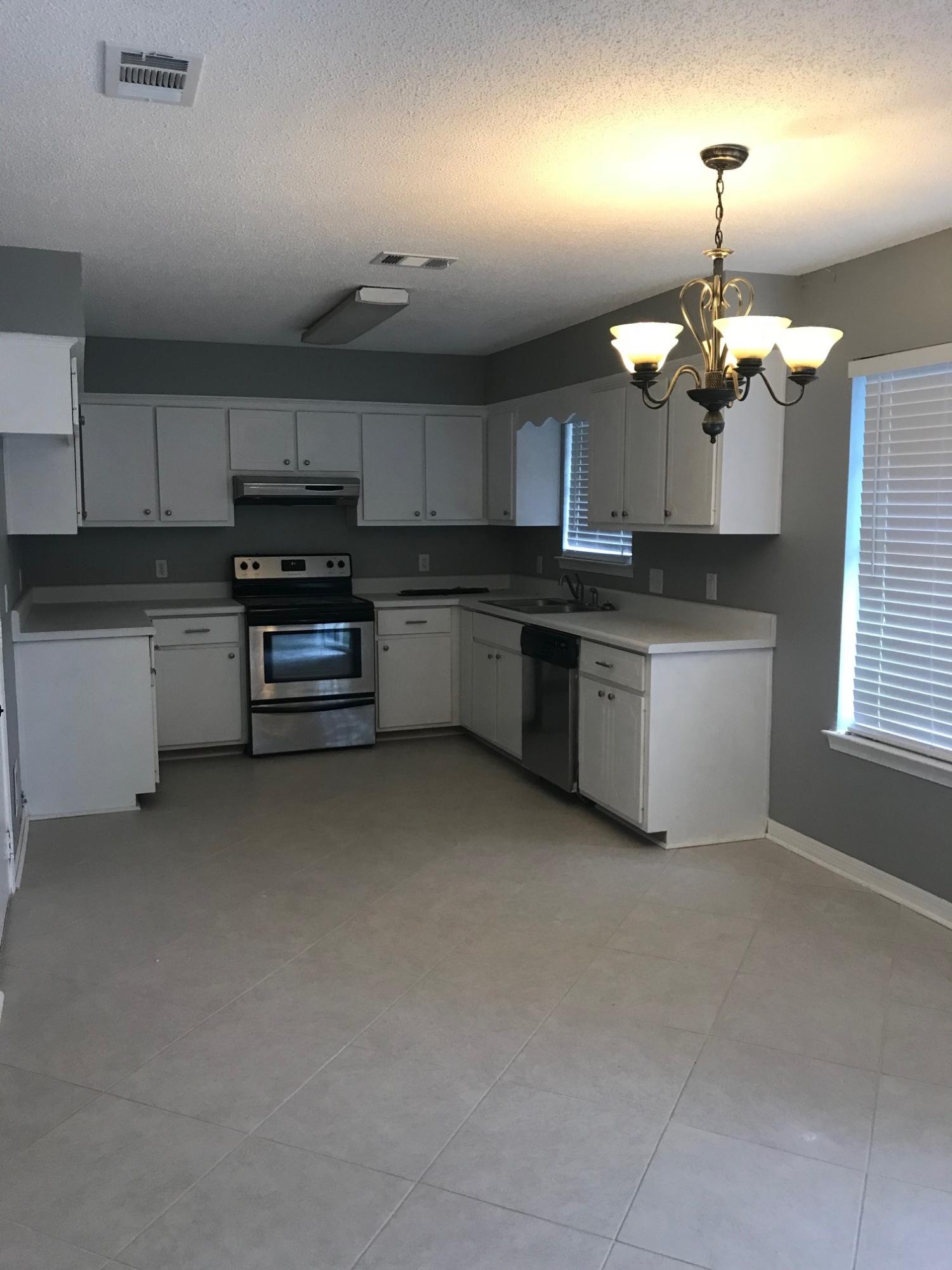 HILLTOP ACRES - Residential