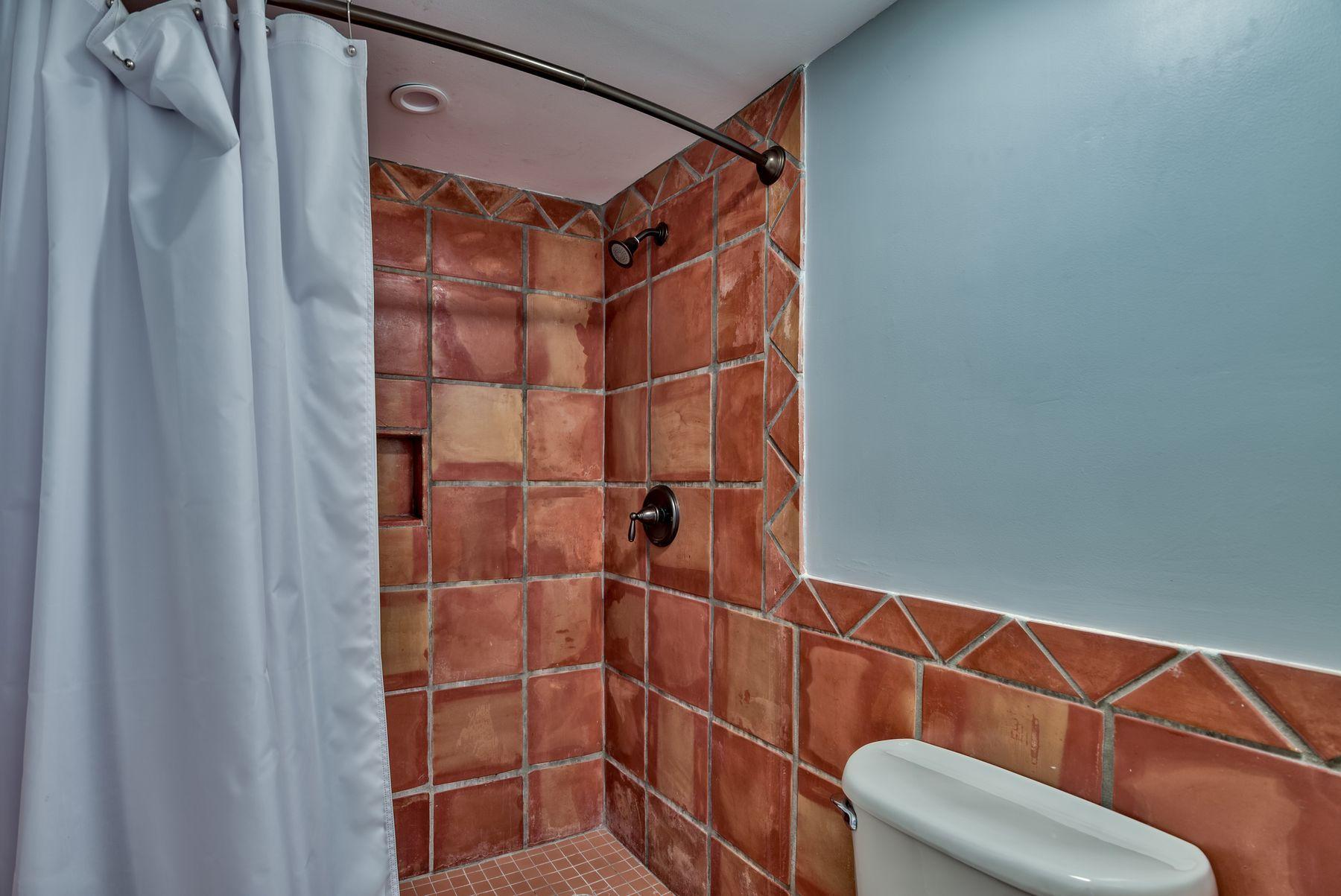 BEACHSIDE TWO - Residential