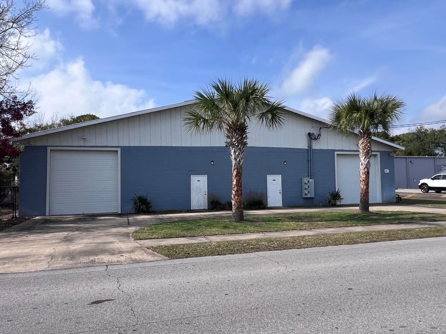 Prime Commercial Space for Lease - Heart of Fort Walton BeachThis large commercial building offers endless possibilities for businesses looking to expand or launch something new in a high-visibility location. The space can be divided and built to suit your specific needs, with an agreeable lease term.Featuring a brand-new roof, ample parking, and plenty of storage space, this property is designed for both customer convenience and operational efficiency. Whether you're opening retail, office, service, or light commercial space, this location offers the versatility and exposure your business needs to thrive.📍 Centrally located in Fort Walton Beach🚗 Plenty of parking for customers and staff🏗️ Build-to-suit options available📦 Generous storage space🔑 Ideal for new or expand