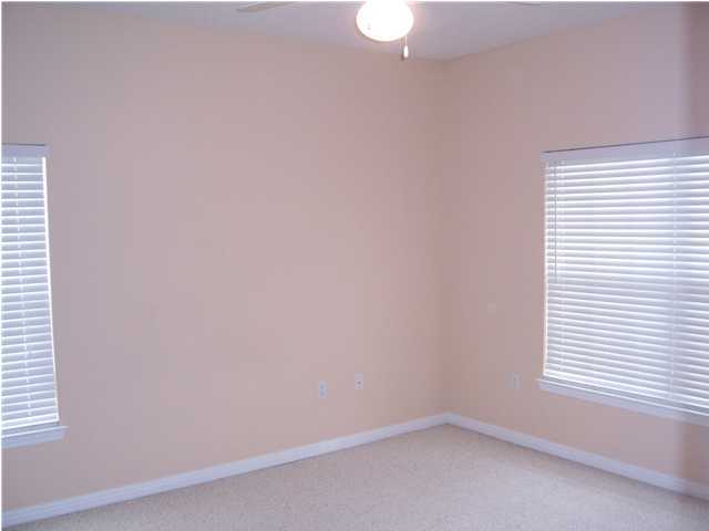 THE OAKS AT NICEVILLE PH I - Residential Lease