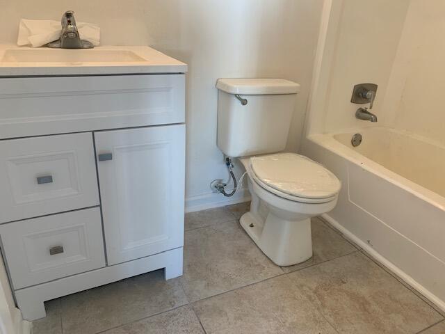 FINISTERRA CONDO - Residential