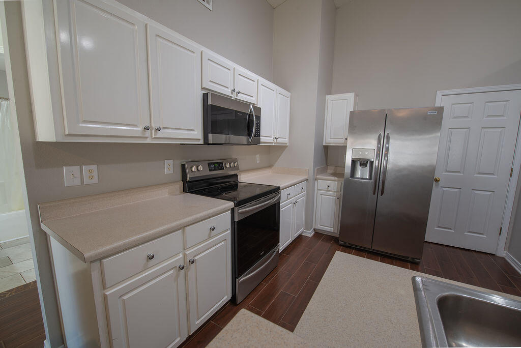 MARSH HARBOR - Residential Lease