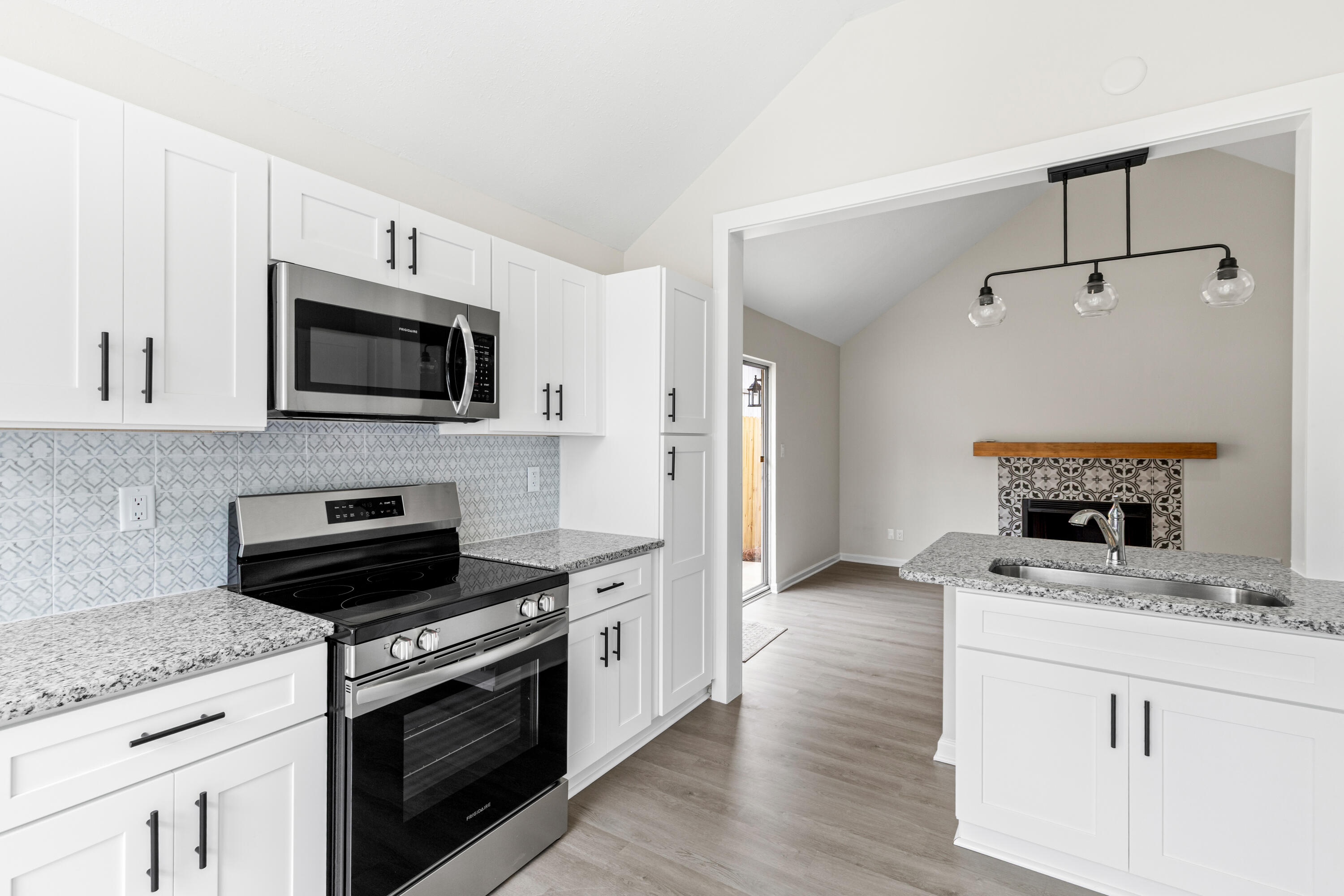 3055 Yorktown Circle