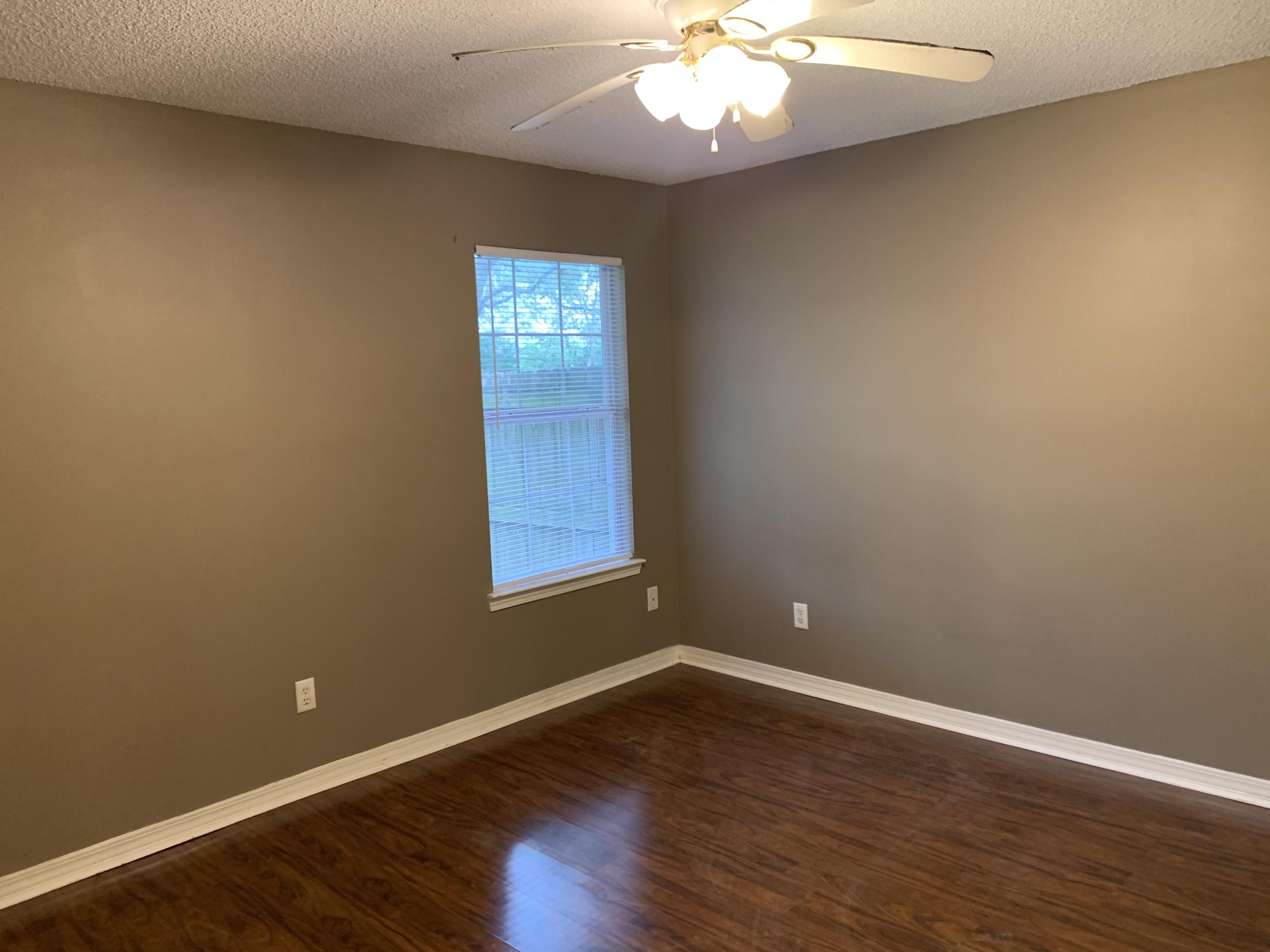 SHANYN TAYLOR OAKS - Residential Lease