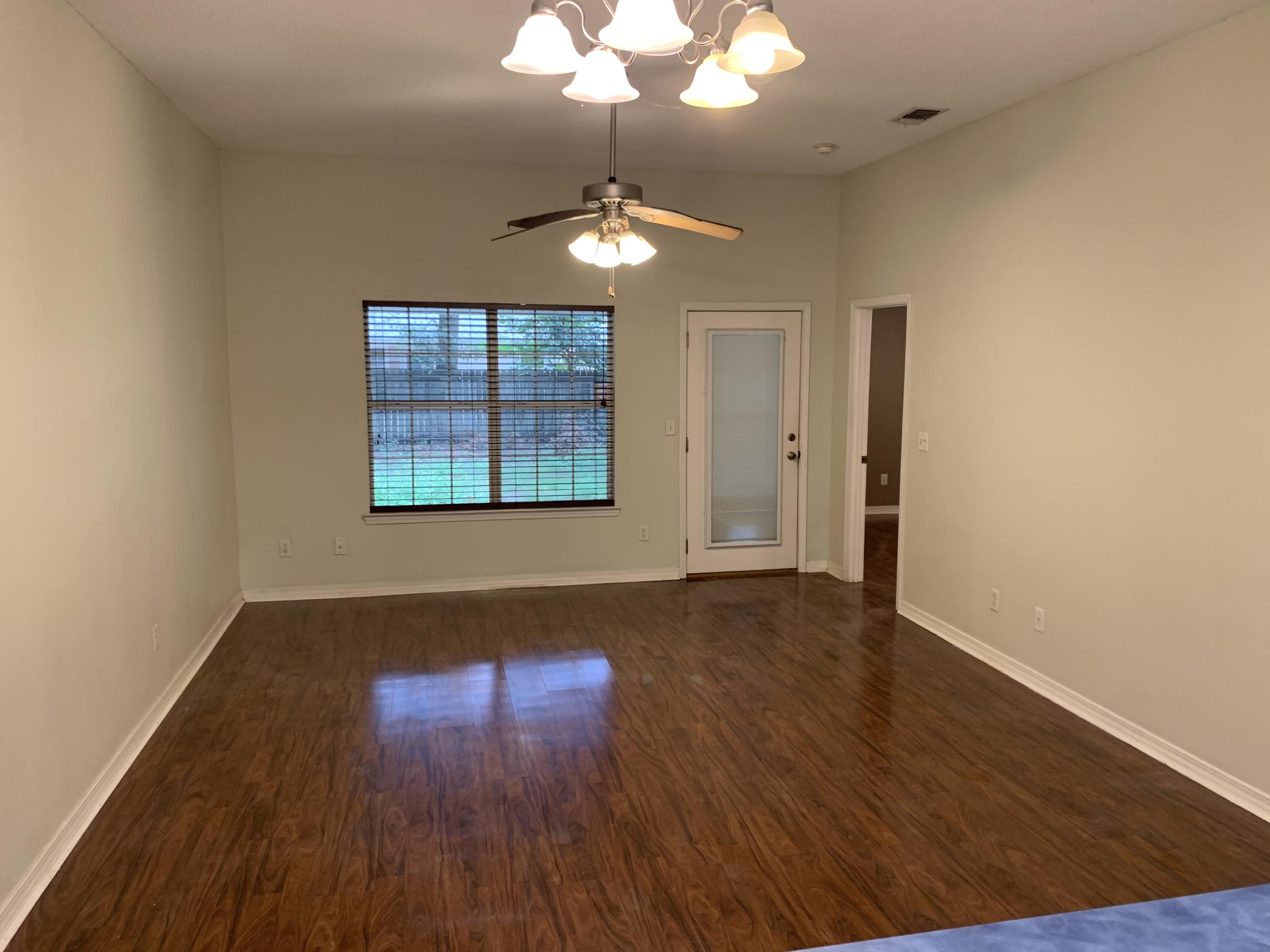 SHANYN TAYLOR OAKS - Residential Lease