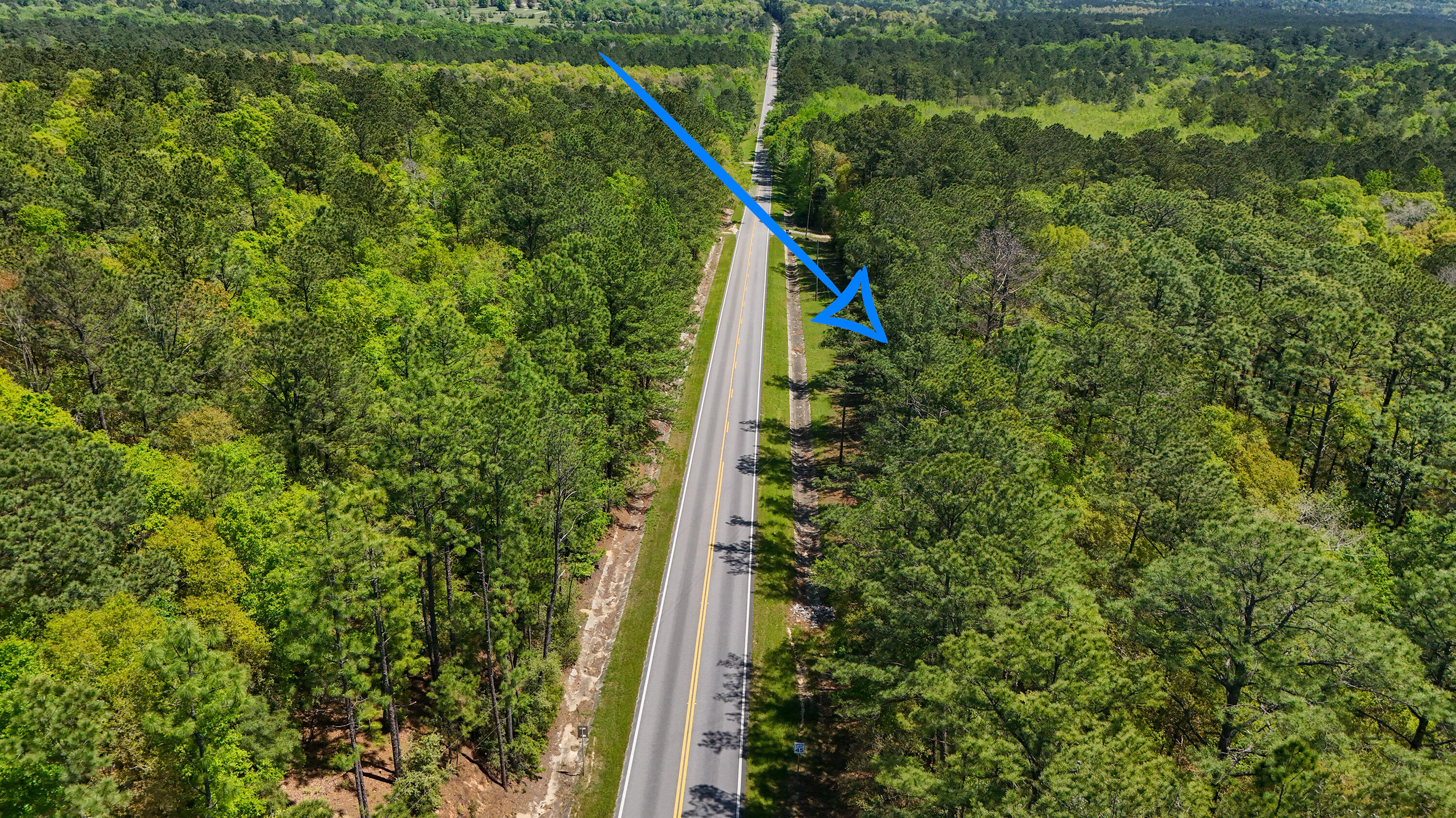 NO RECORDED SUBDIVISION - Land