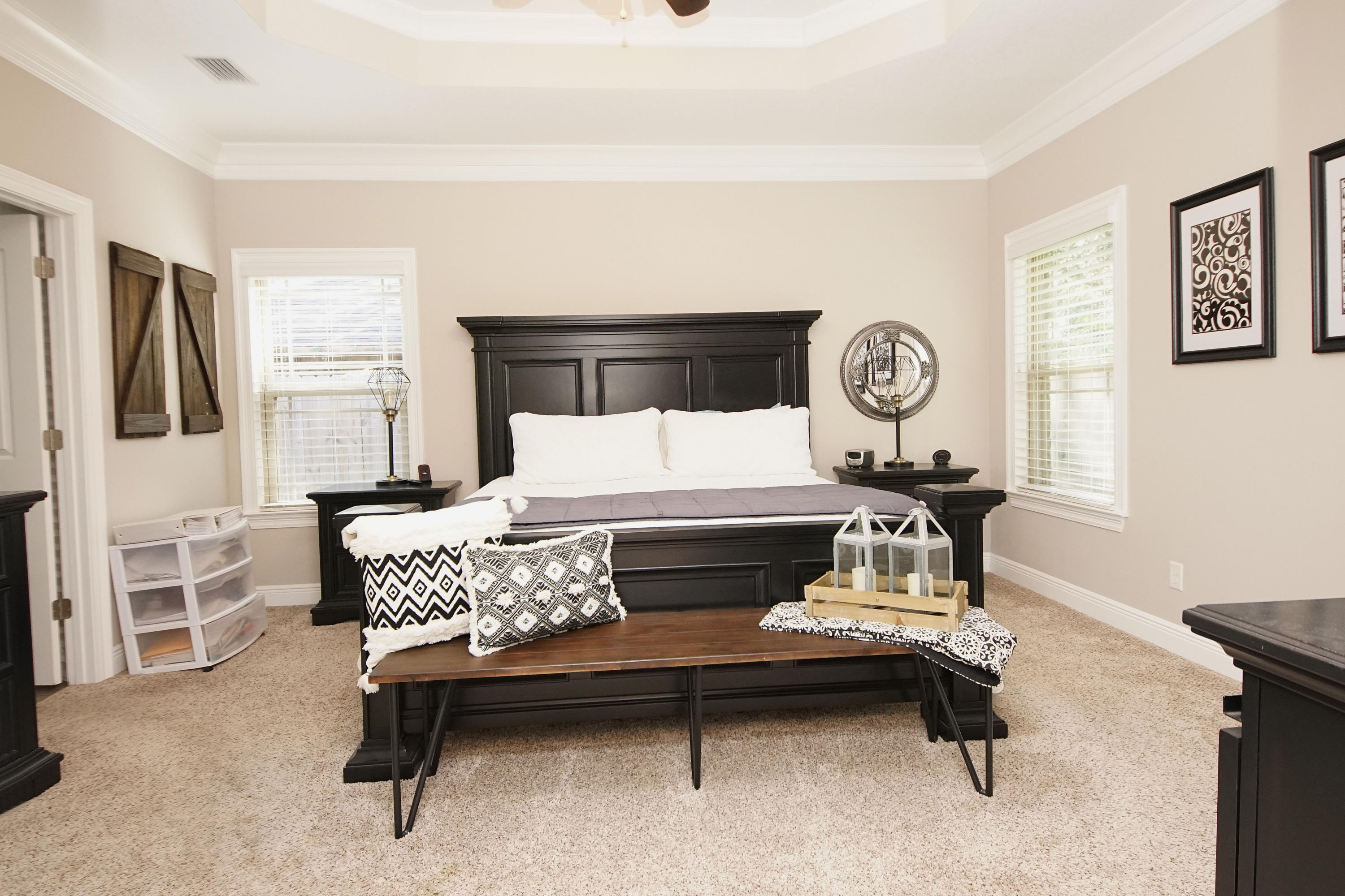 COLONIAL WOODS - Residential