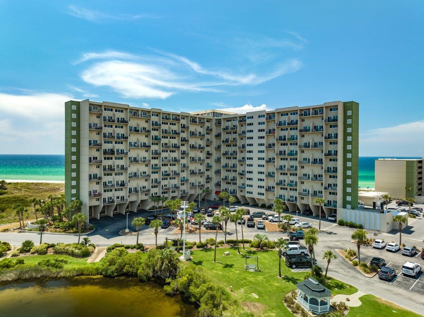 PINNACLE PORT - Residential