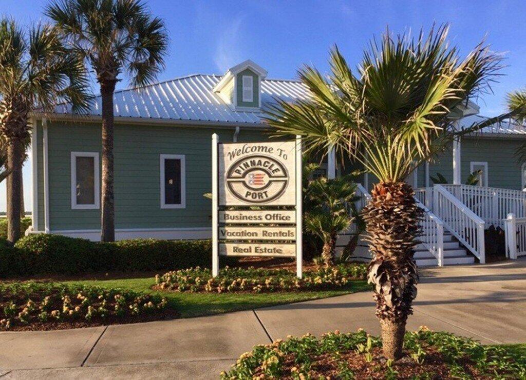 PINNACLE PORT - Residential