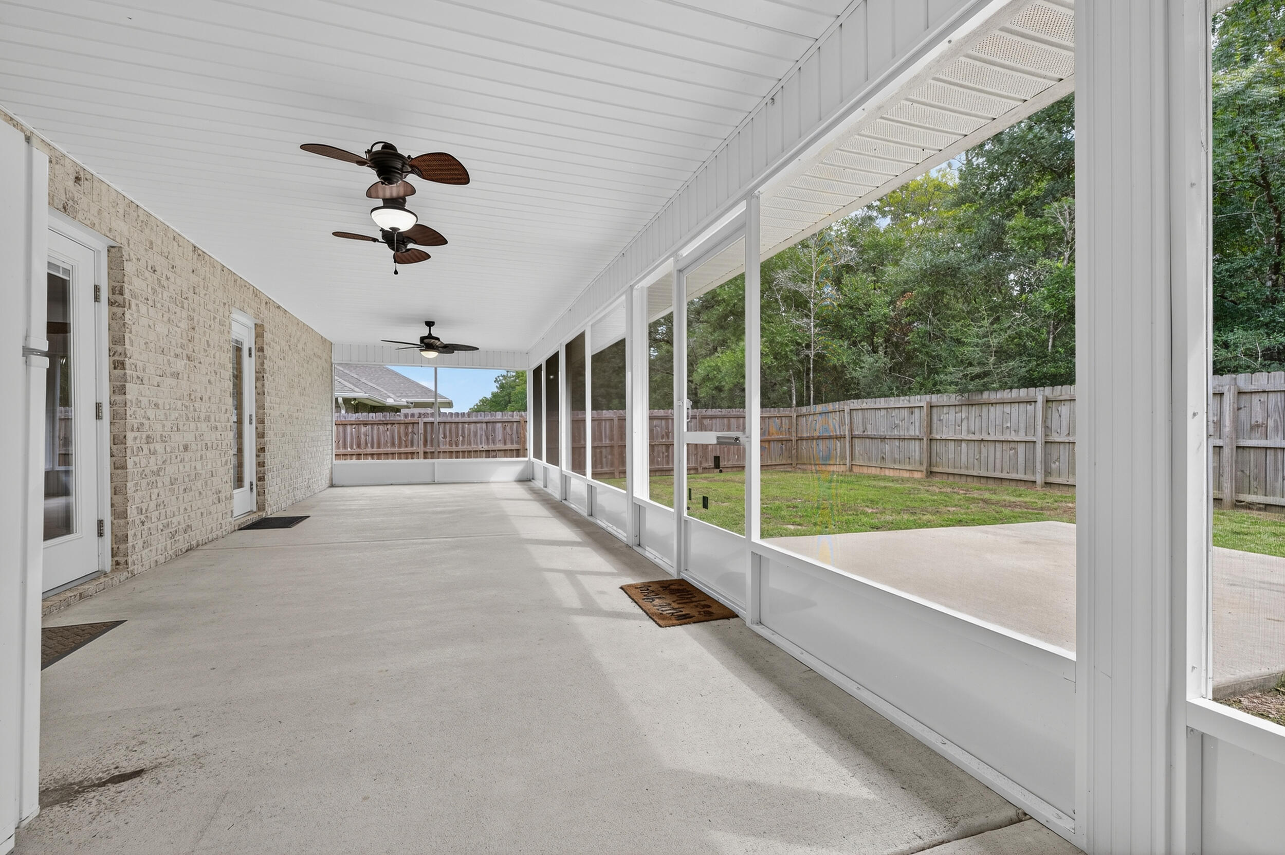 PLANTATION WOODS - Residential